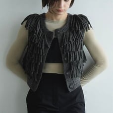CLANE W FACE FRINGE KNIT VEST