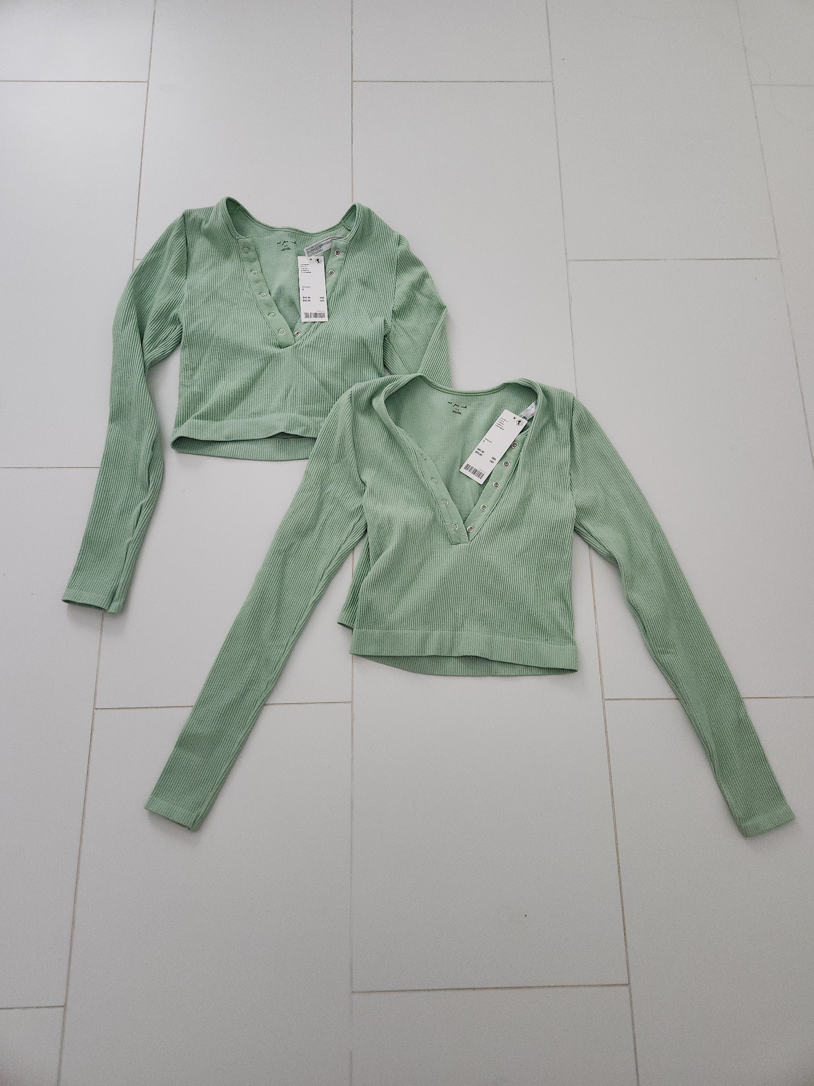 Out From Under Claudia Seamless Henley Top, Set of 2, Light Green, Size S, NWT