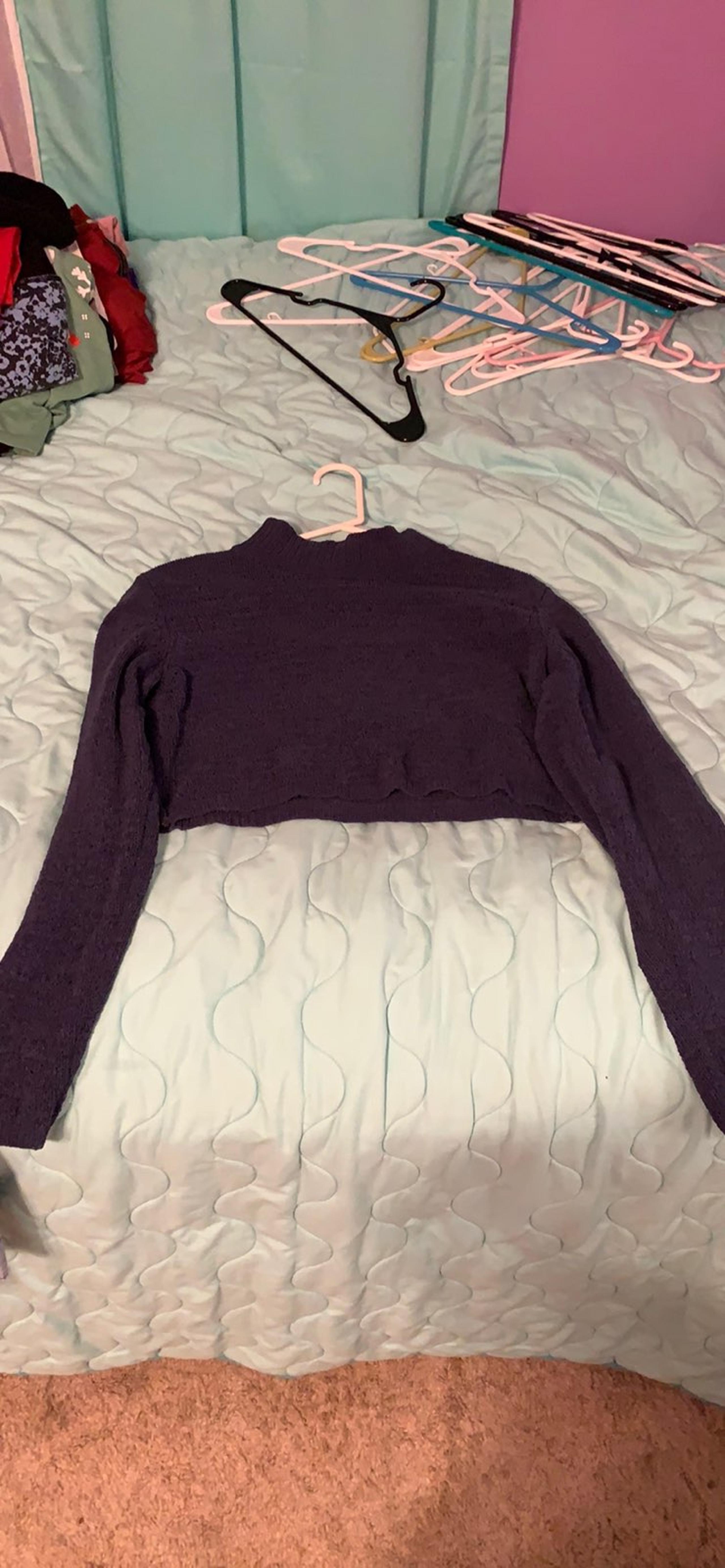 Turtleneck cropped sweater