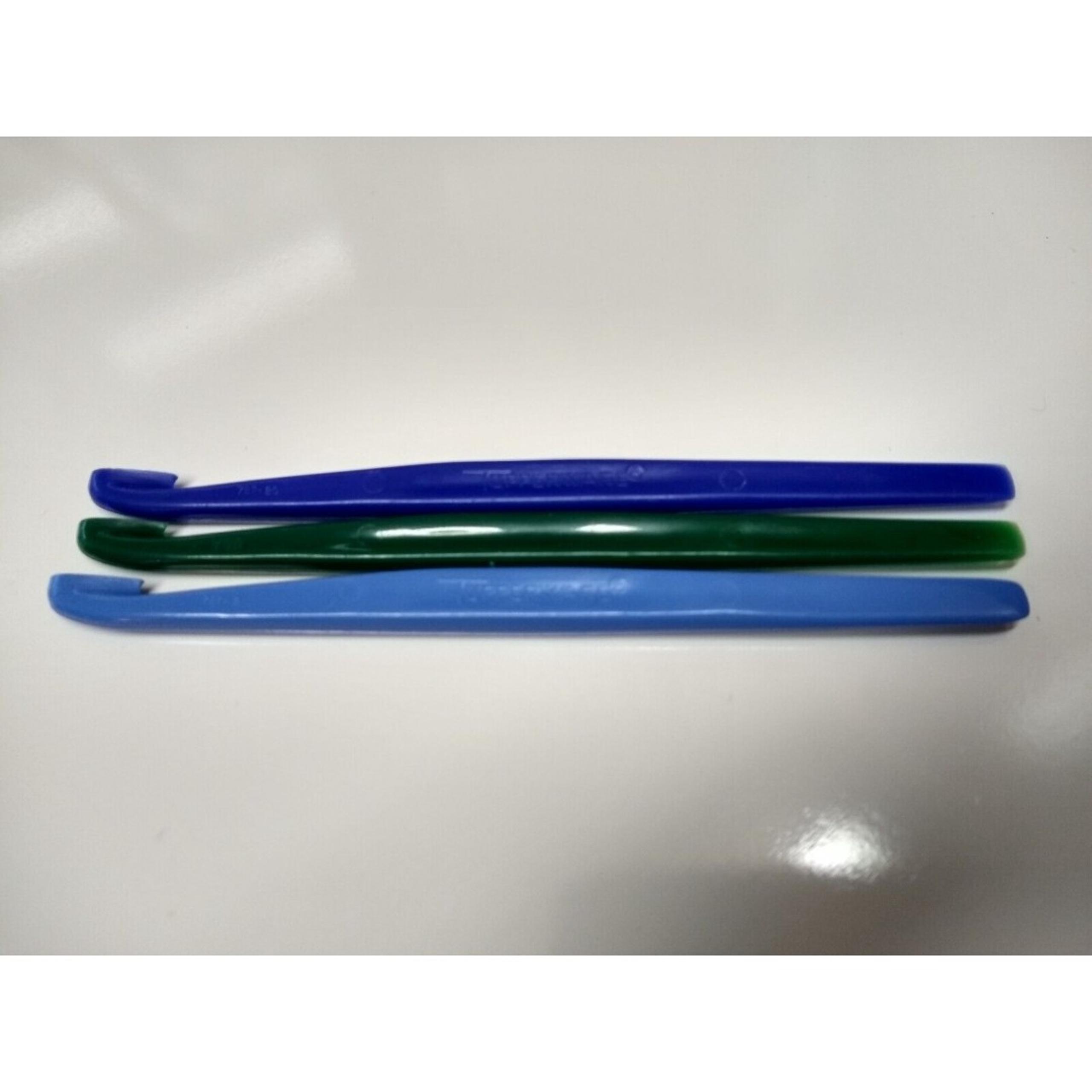 Tupperware Citrus Peeler Kitchen Gadget (Lot of 3) Dk. Blue, Green and Lt. Blue