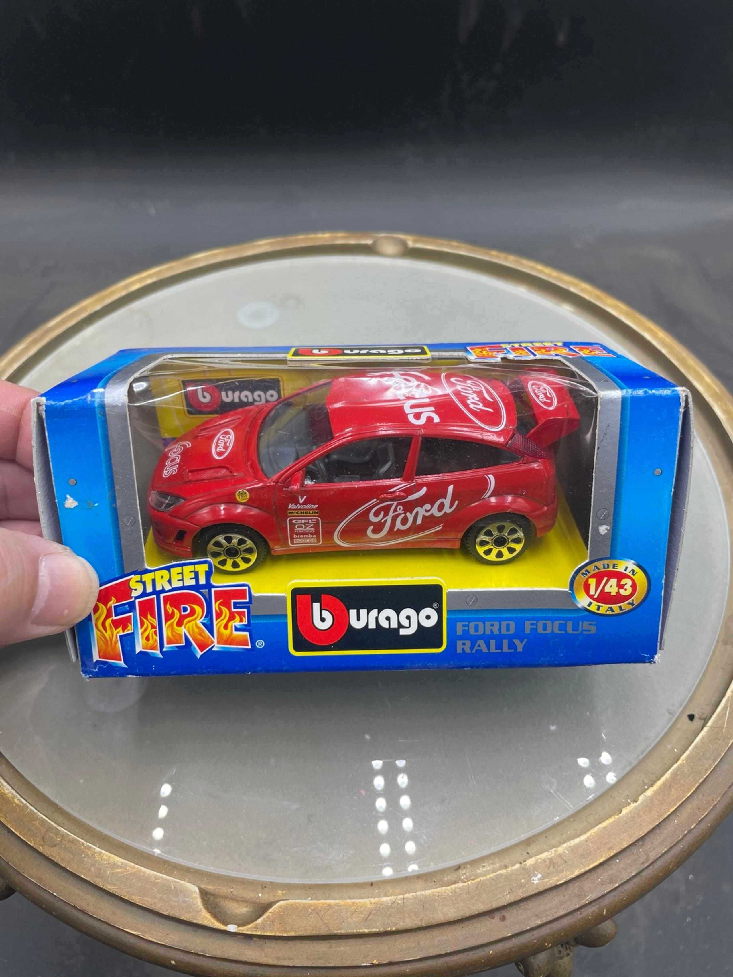Diecast / Ford Focus Rally / Street Fire Italy NIB - Bburago