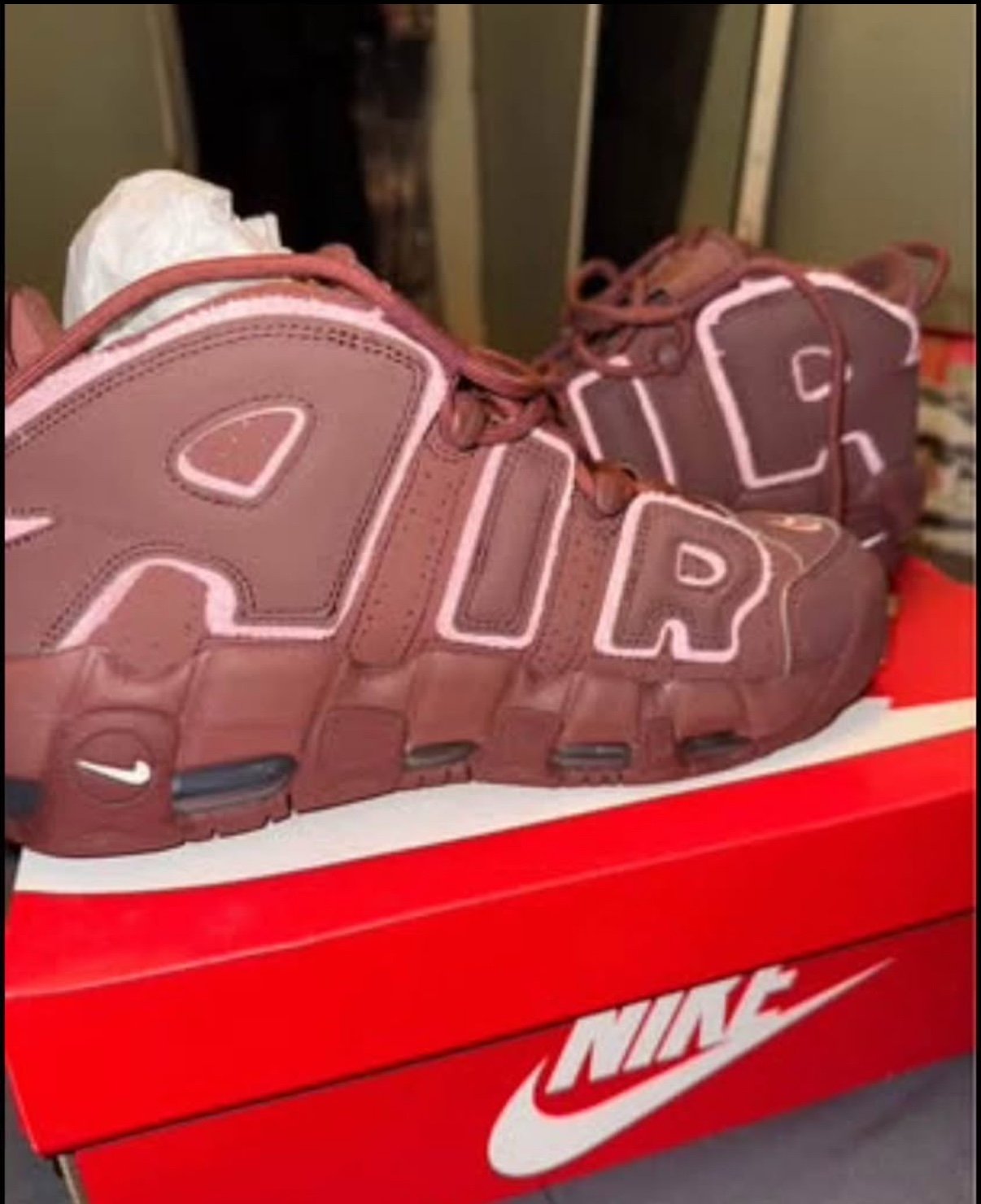 2023 Air More Uptempo '96 'Valentine's Day' Perfect condition Size 8W 6.5 Men