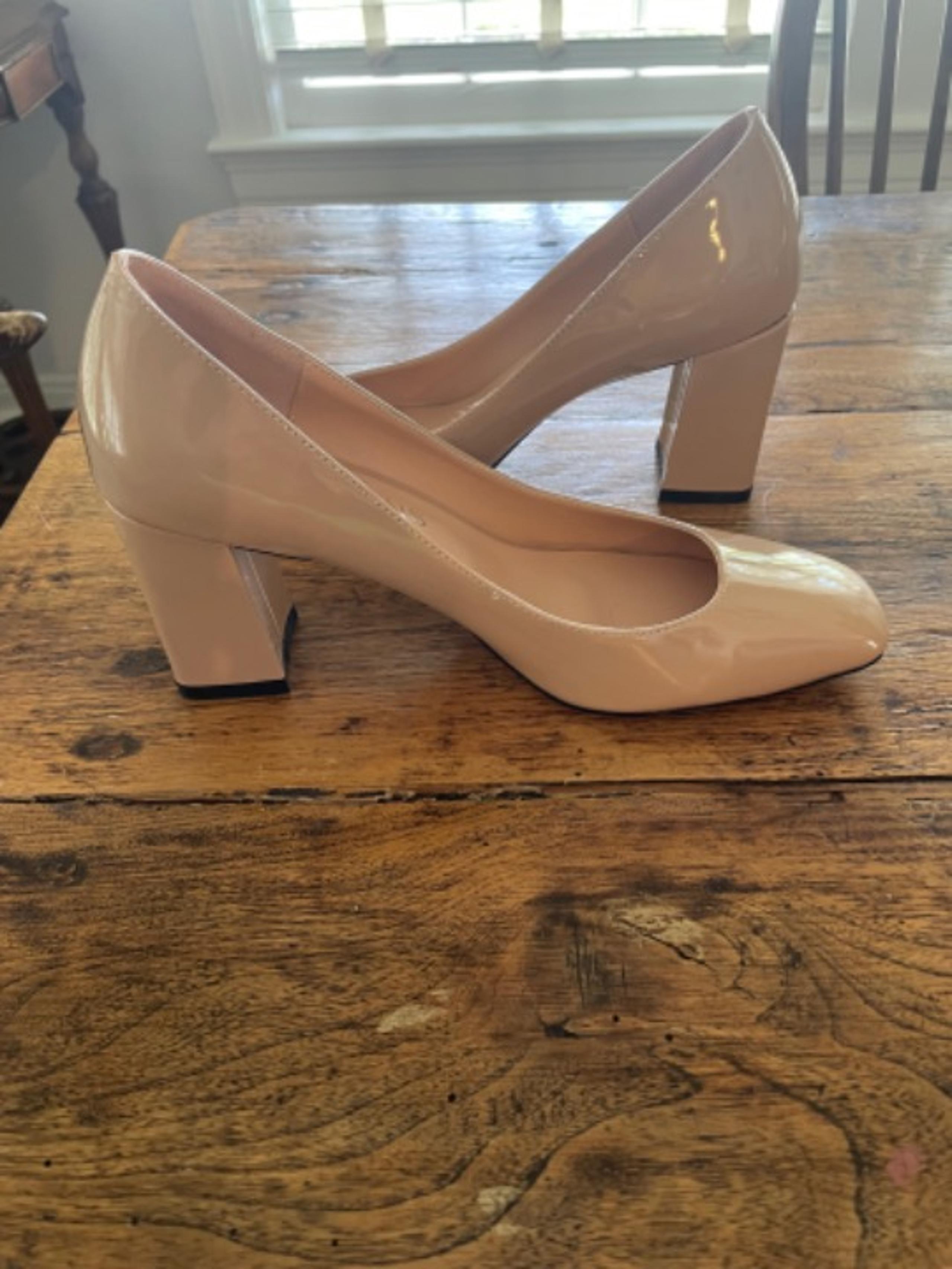 BRAND NEW NEVER WORN - size 8 square toe 3 inch block heel