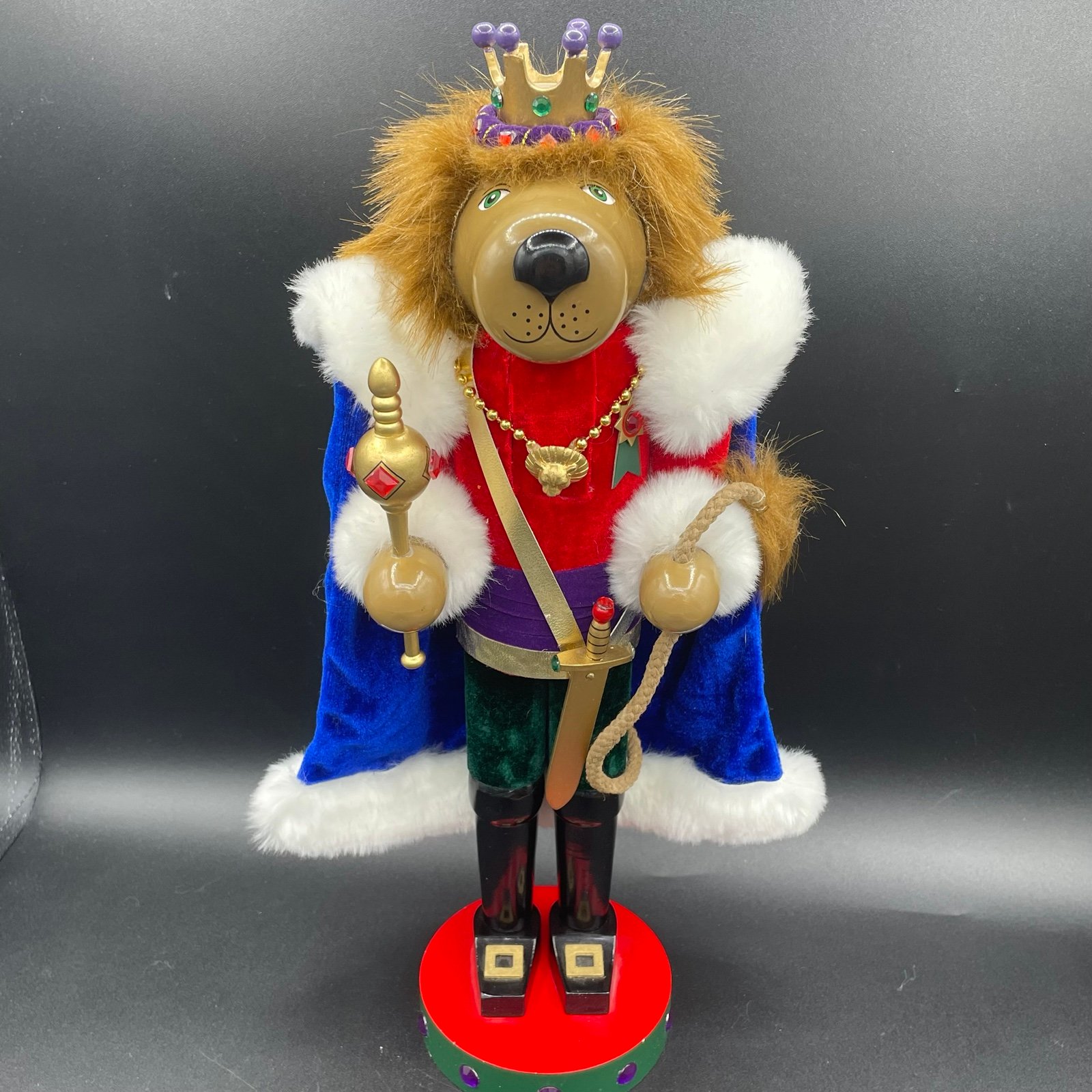 10th Anniversary Nutcracker Village 2002 Royal Lion Wooden Decor