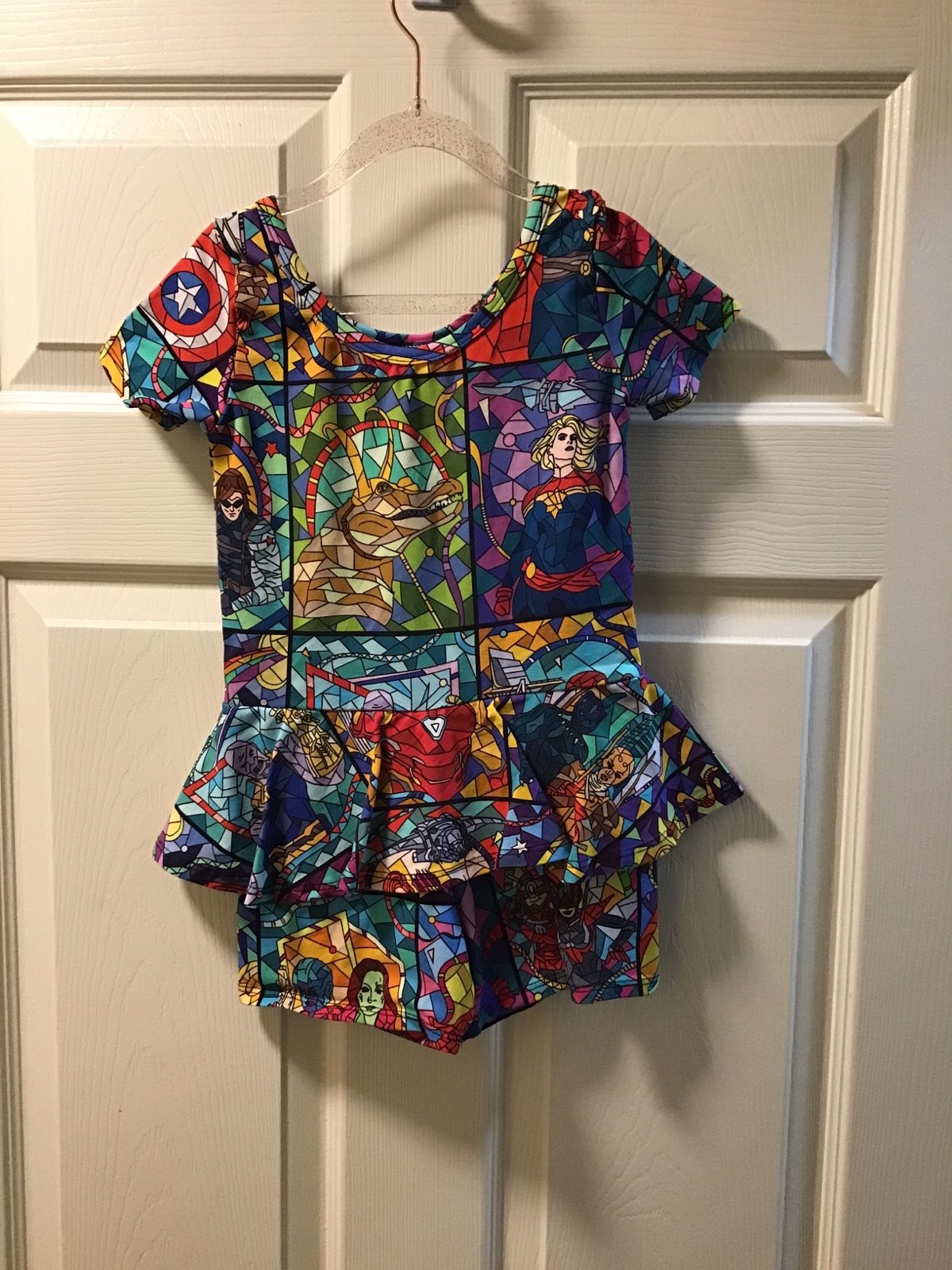 Wild Rich kids marvel stained glass romper size 7/8