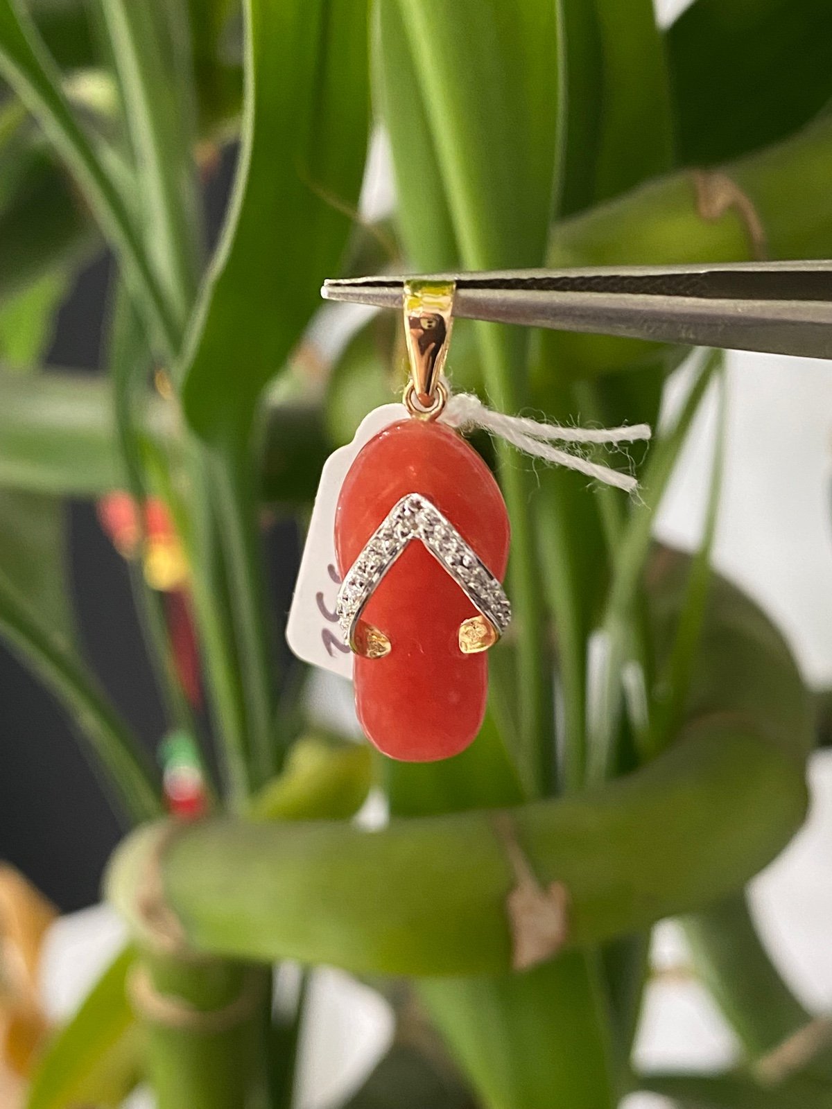 14K Yellow Gold Red Jade Slipper Pendant