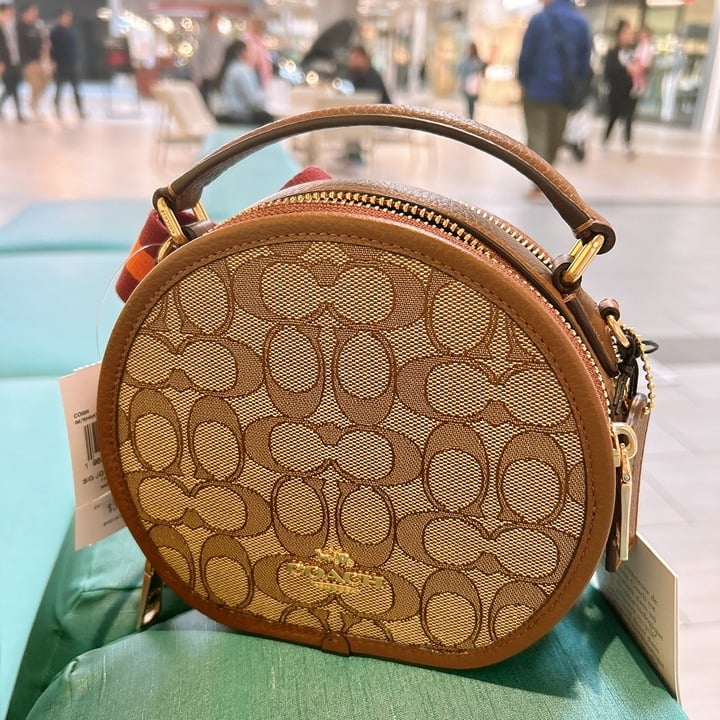 Nwt Coach Canteen Crossbody In Signature Jacquard