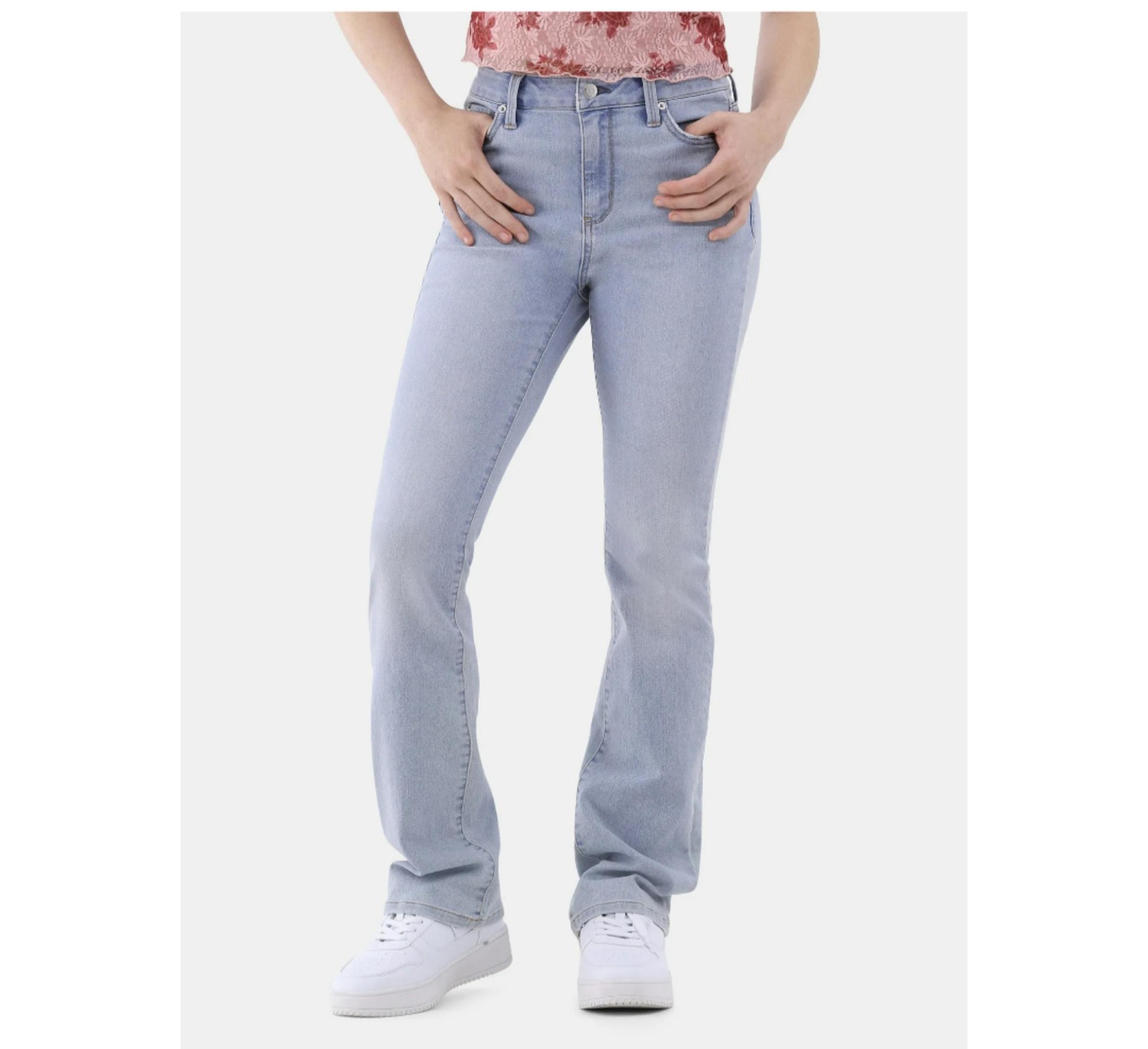 No Boundaries Women's Size 16 Mid Rise Bootcut Jeans Light Wash
