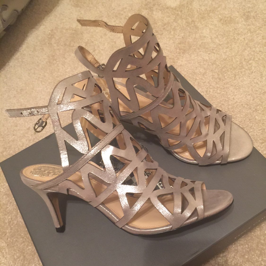Vince Camuto Sz 7.5