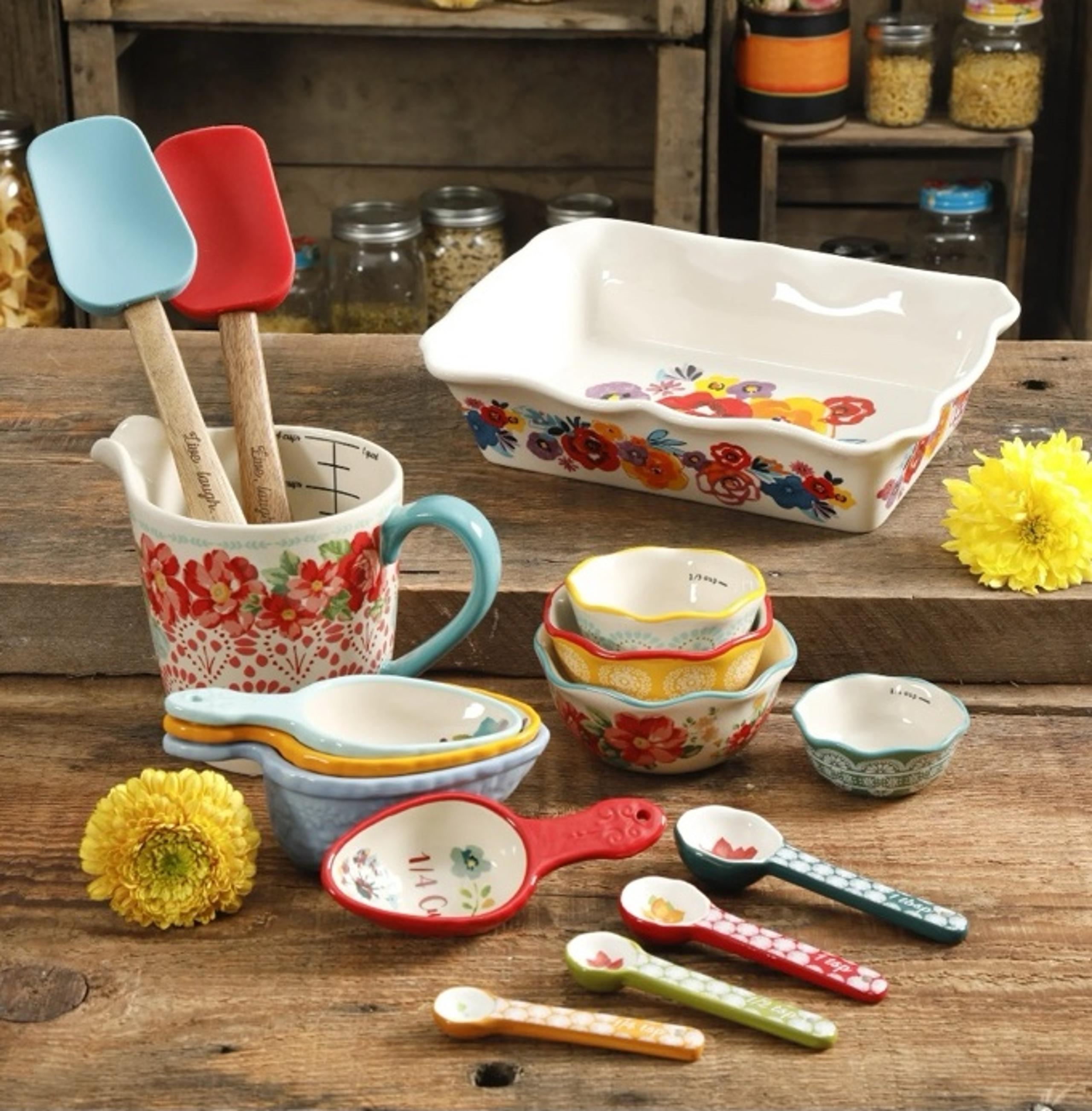 16-Piece The Pioneer Woman Ceramic Baking Set – Complete Collection for Stylish