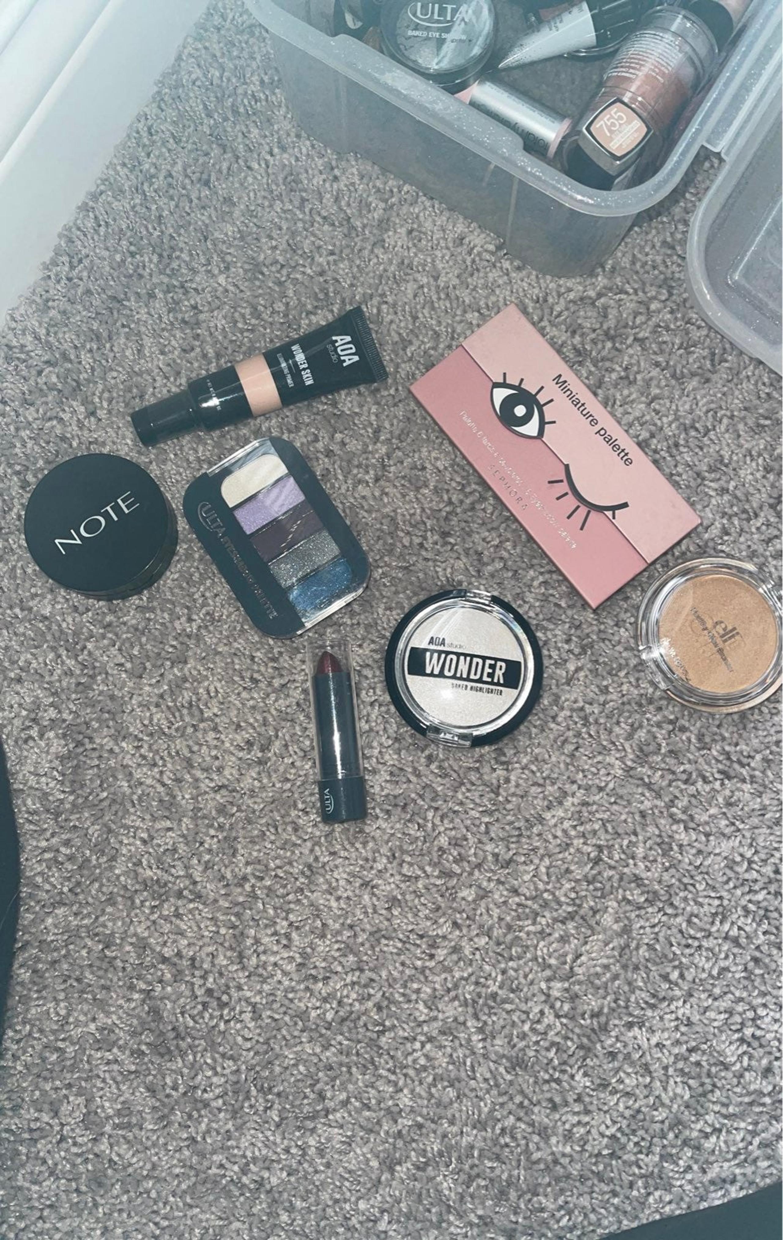 Makeup bundle