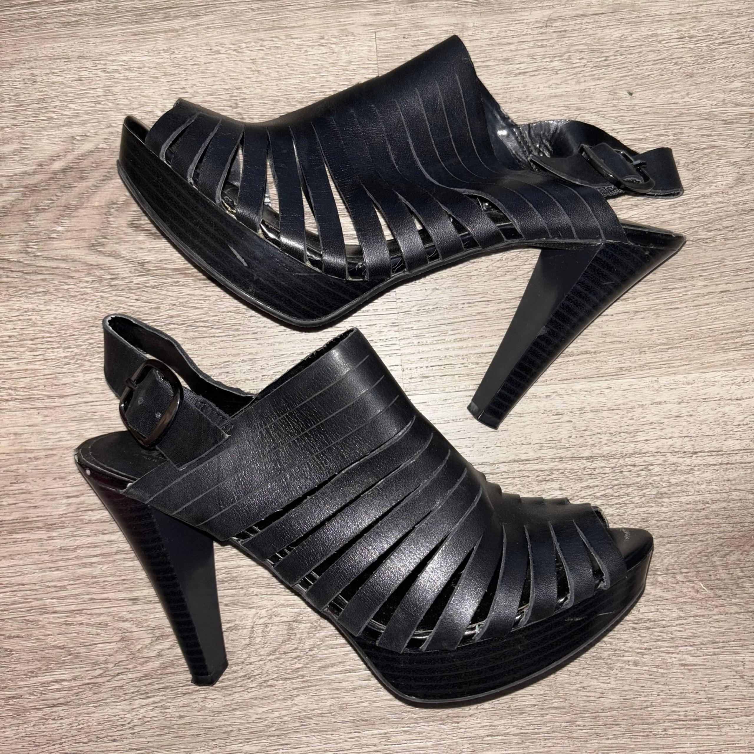 Ana women’s black heels