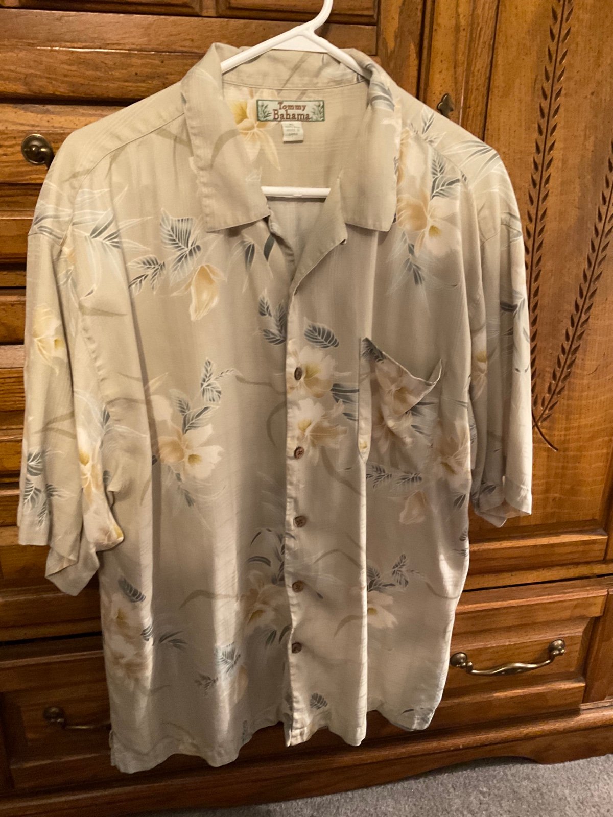 Brand New Vintge Tommy Bahama Button Down Shirt