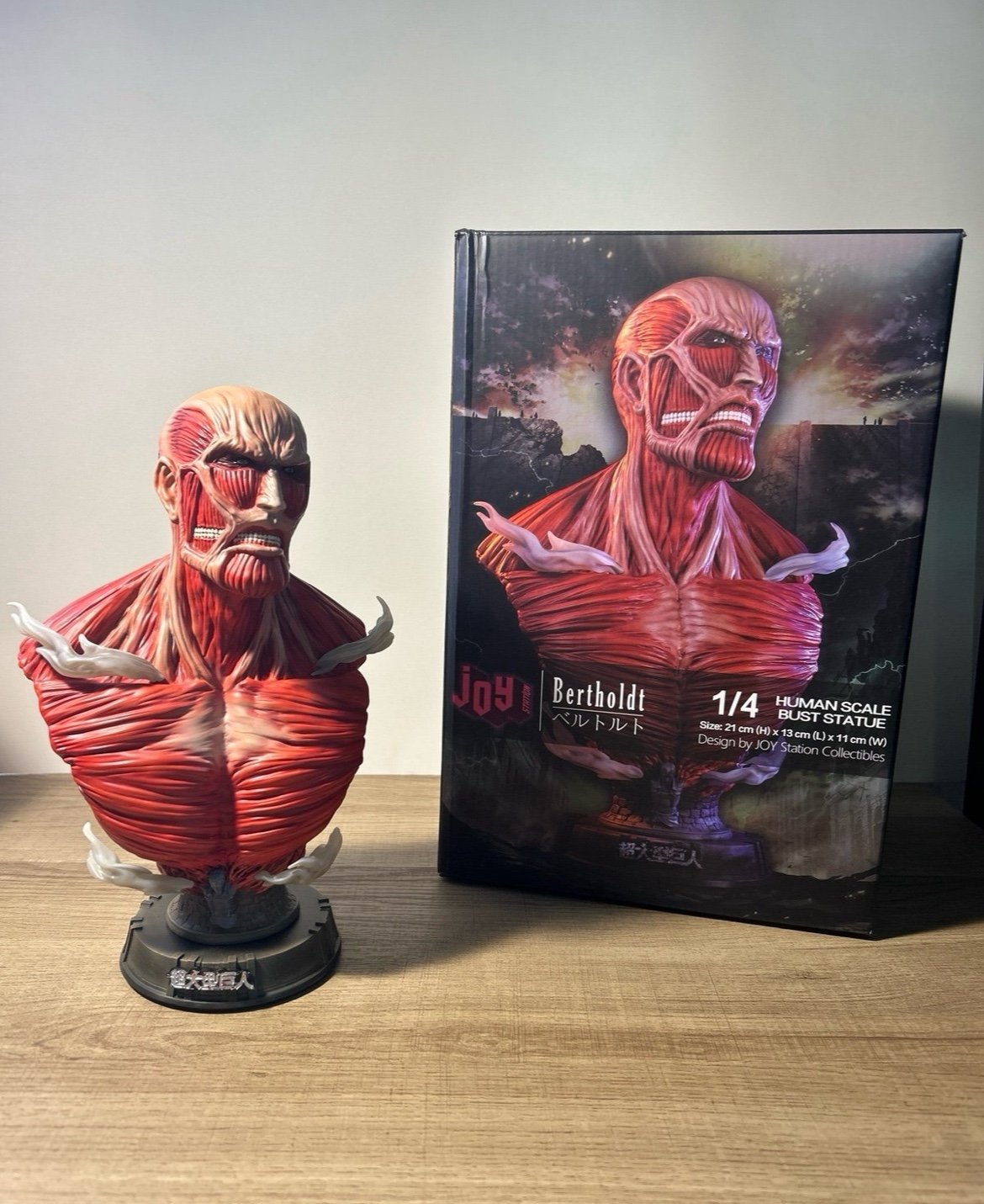 Attack on Titan JOY Studio Colossal Titan 1/4 Resin Bust figure