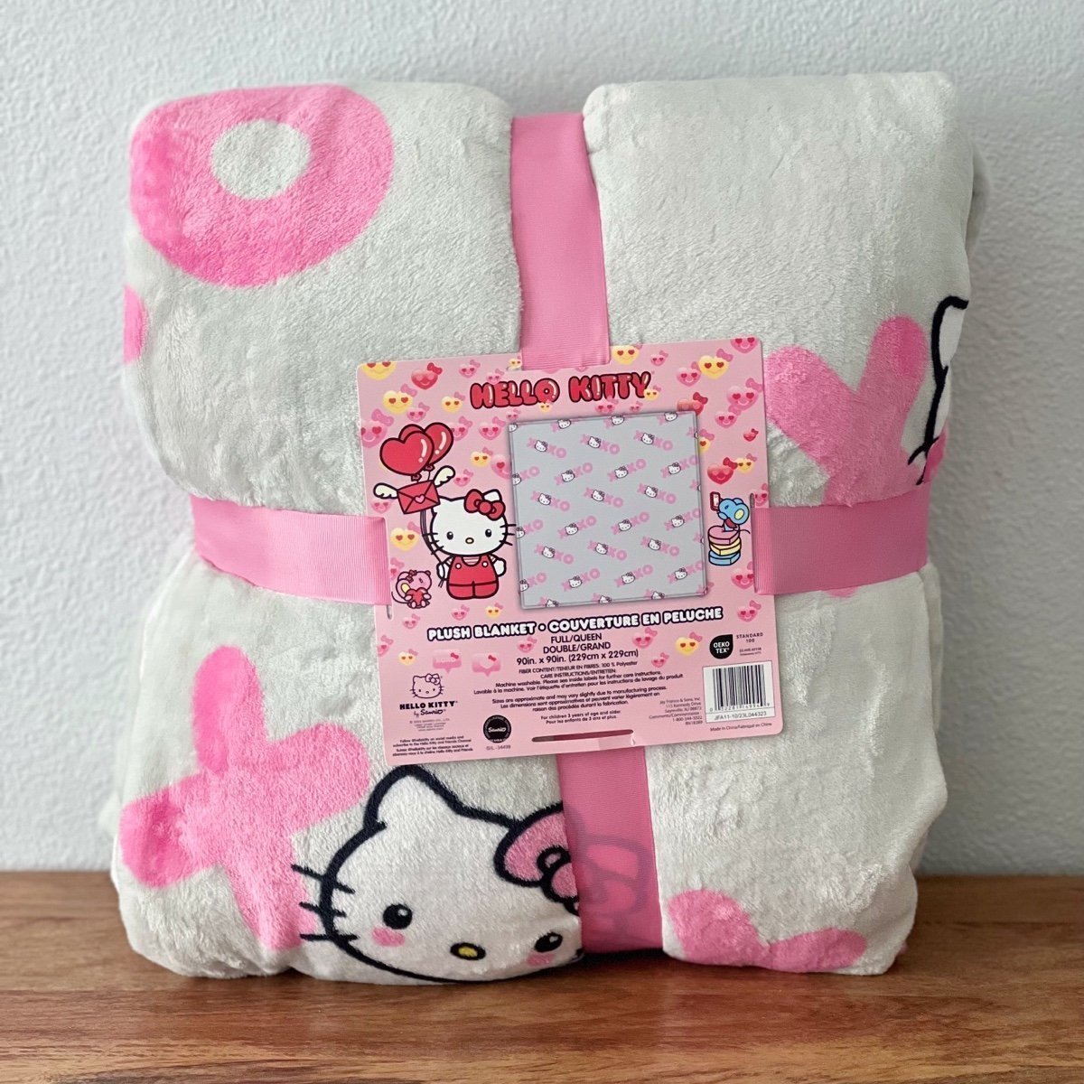 Hello Kitty Valentines Blanket full queen
