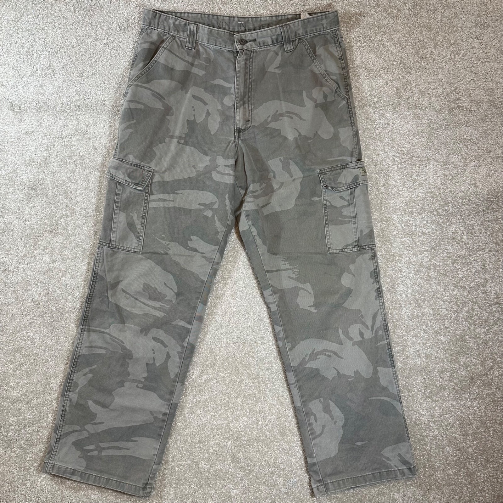 Wrangler Hero Originals camouflage cargo pants mens size 34x32 camo y2k loose