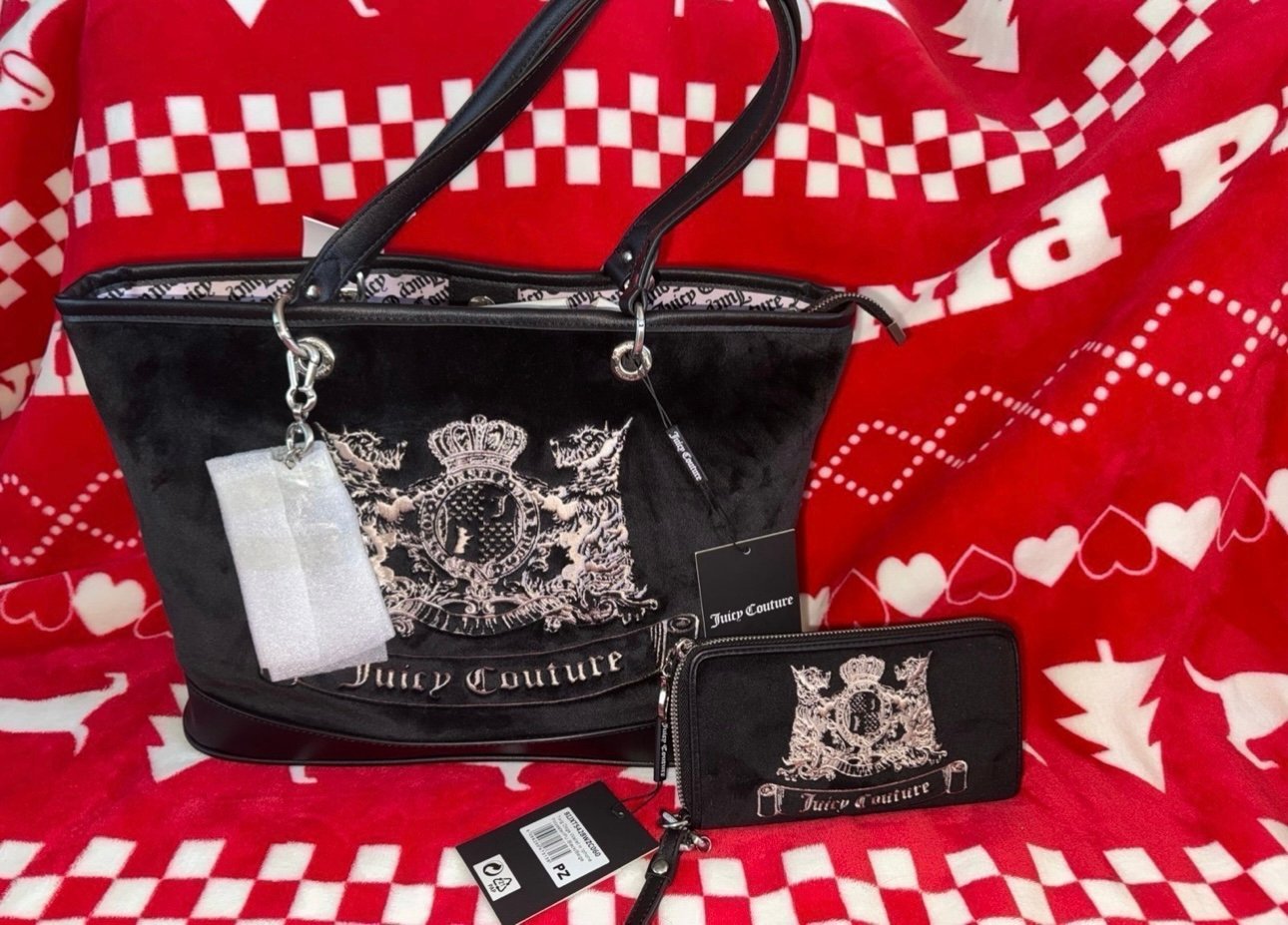 JUICY COUTURE(ジューシークチュール) セットアップ(レディース