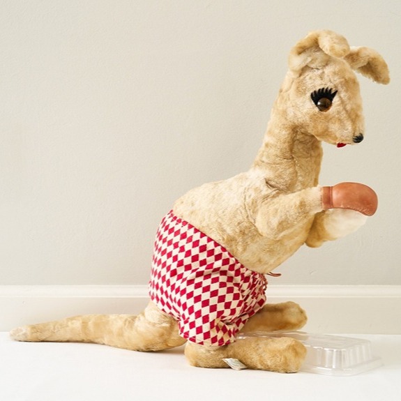 Vintage 1950s RUSHTON Kangaroo Boxing Plush Red Checkered Shorts Glove 21” RARE