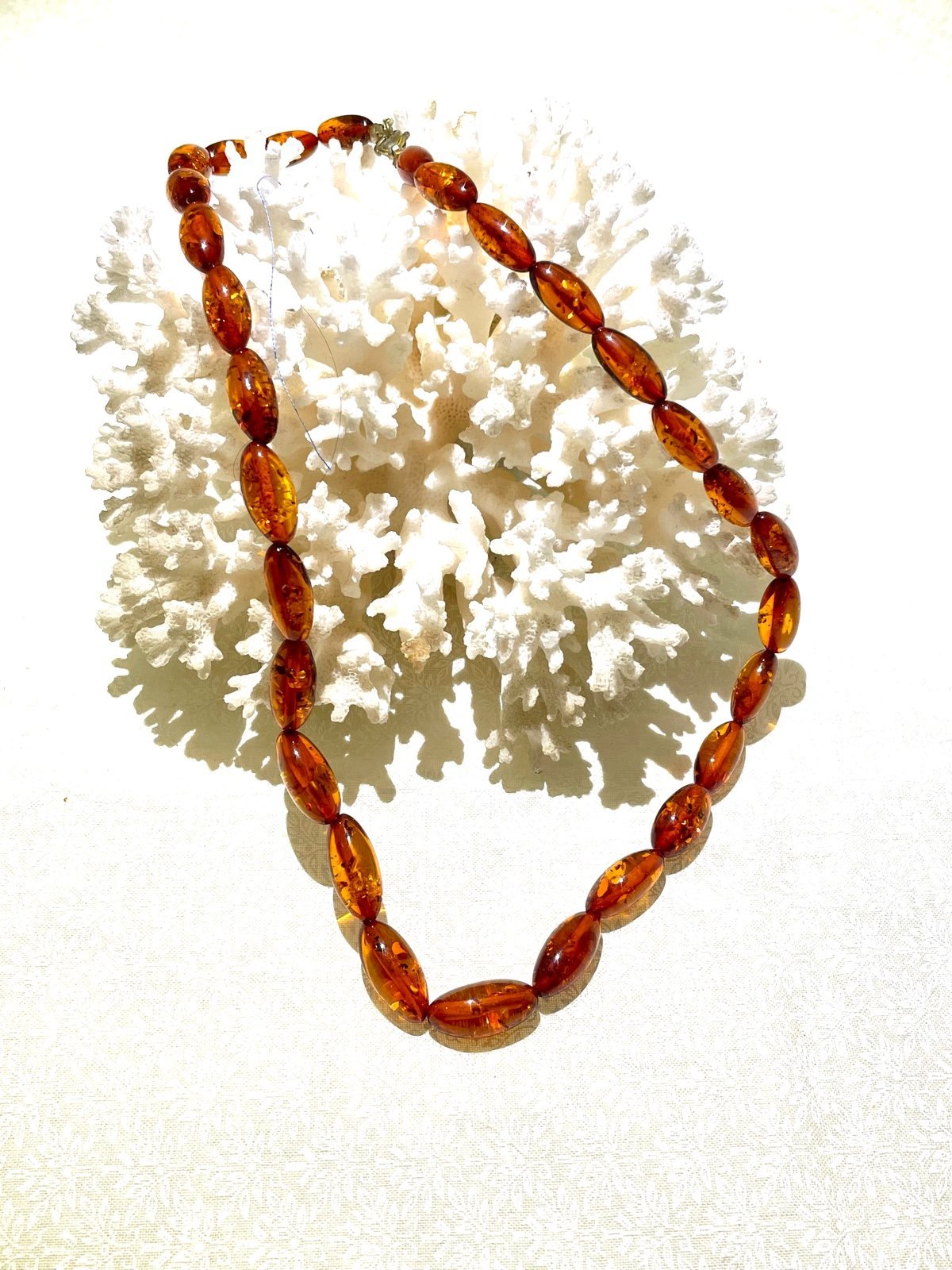 Vintage Amber Bakelite Necklace. 2960