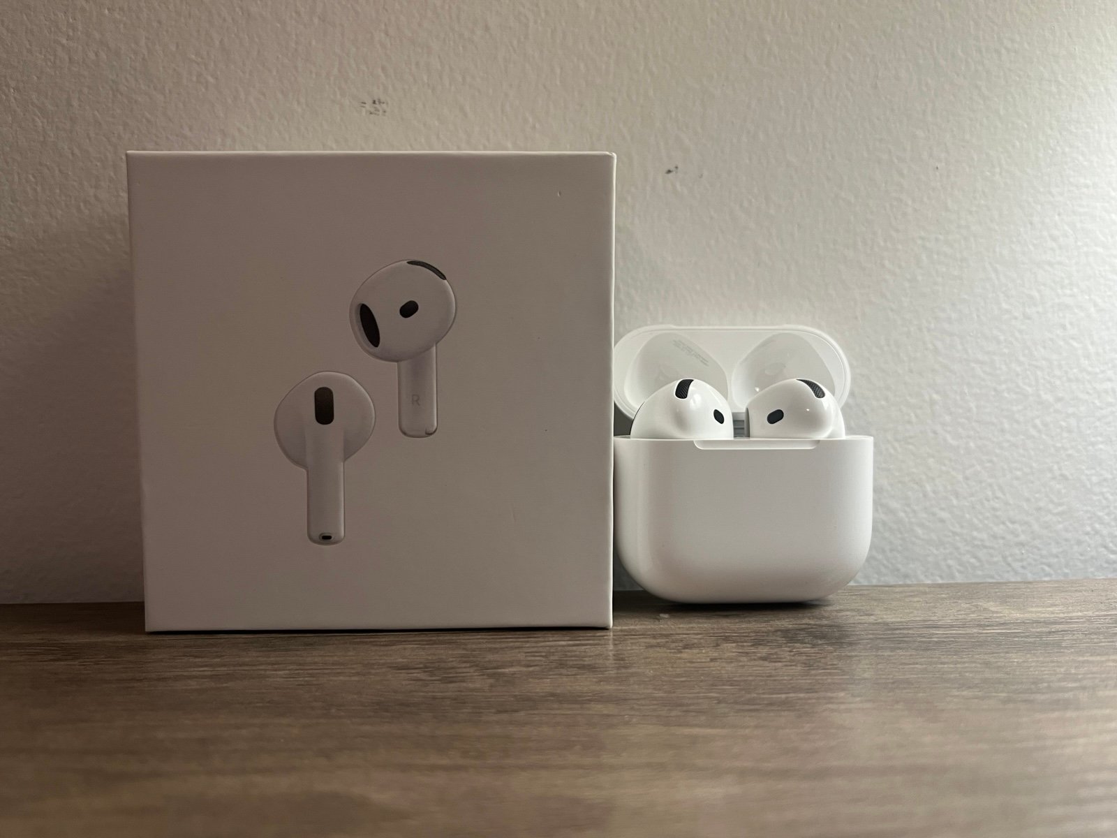 New Earphones 4th Generation
