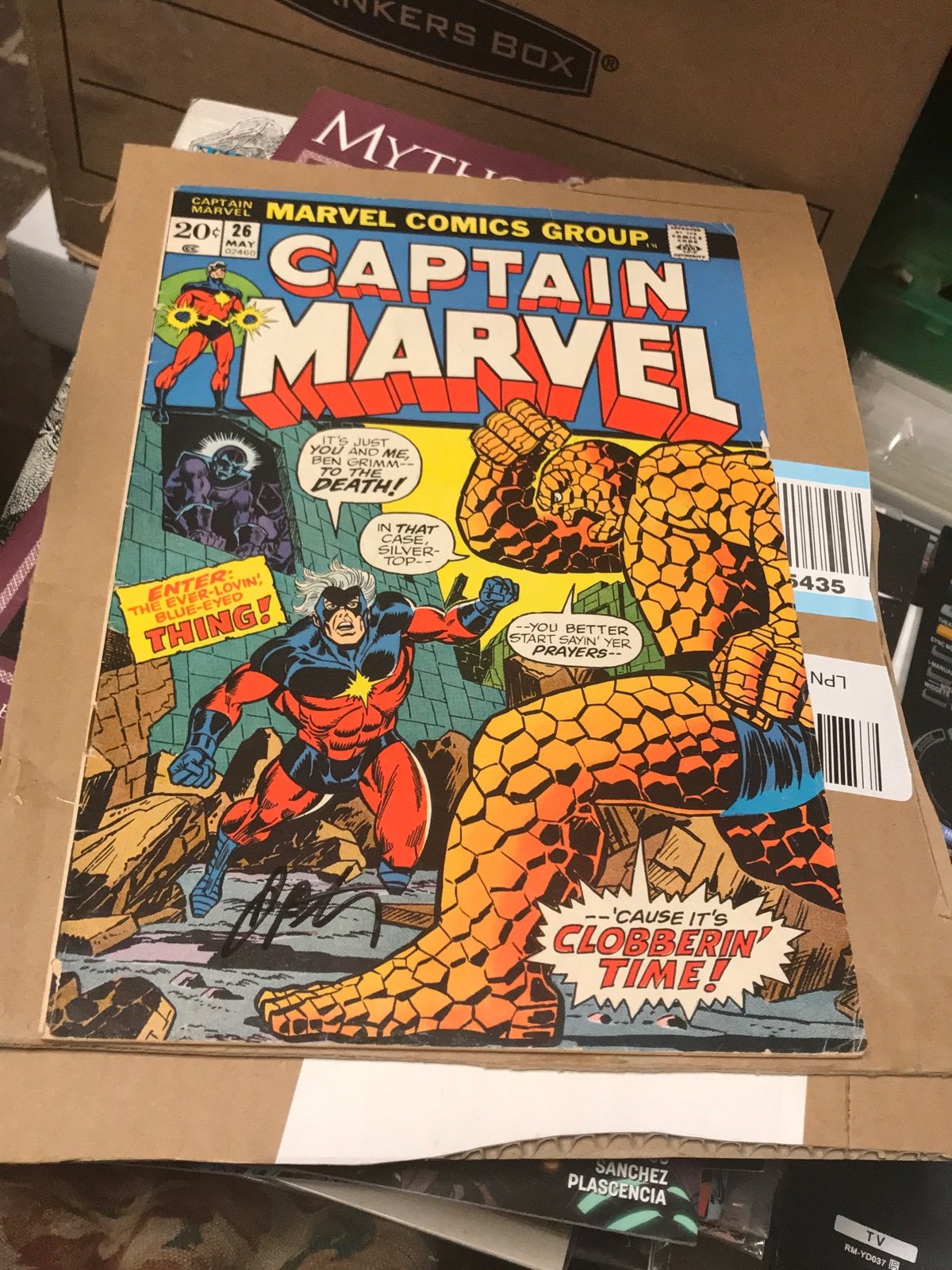 CAPTAIN MARVEL # 26 MARVEL 1973 * KEY * SIGNED BY JIM STARLIN ! 1ST THANOS COVER