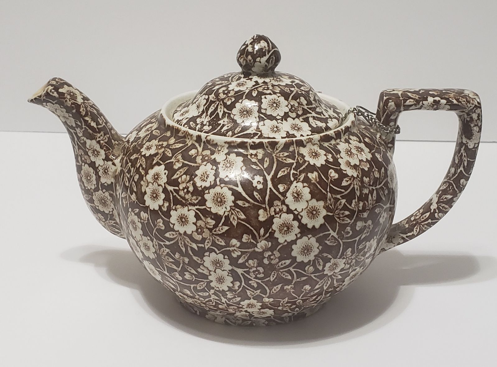 Crownford China Co. Tea pot ( B)