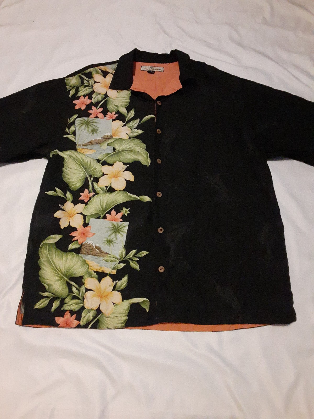 Tommy Bahama mens medium Hawaiian silk shirt