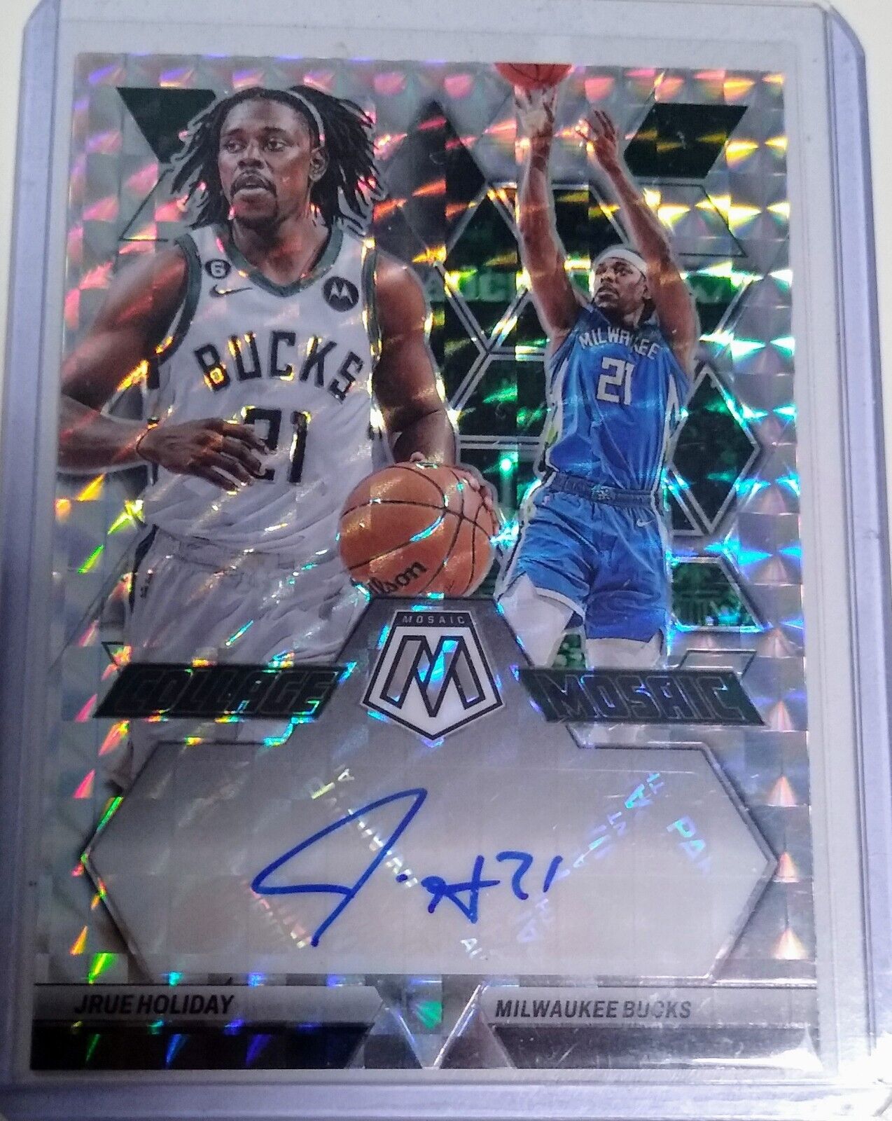 2022 23 Mosaic Jrue Holiday Auto Collage Insert SSP Case Hit