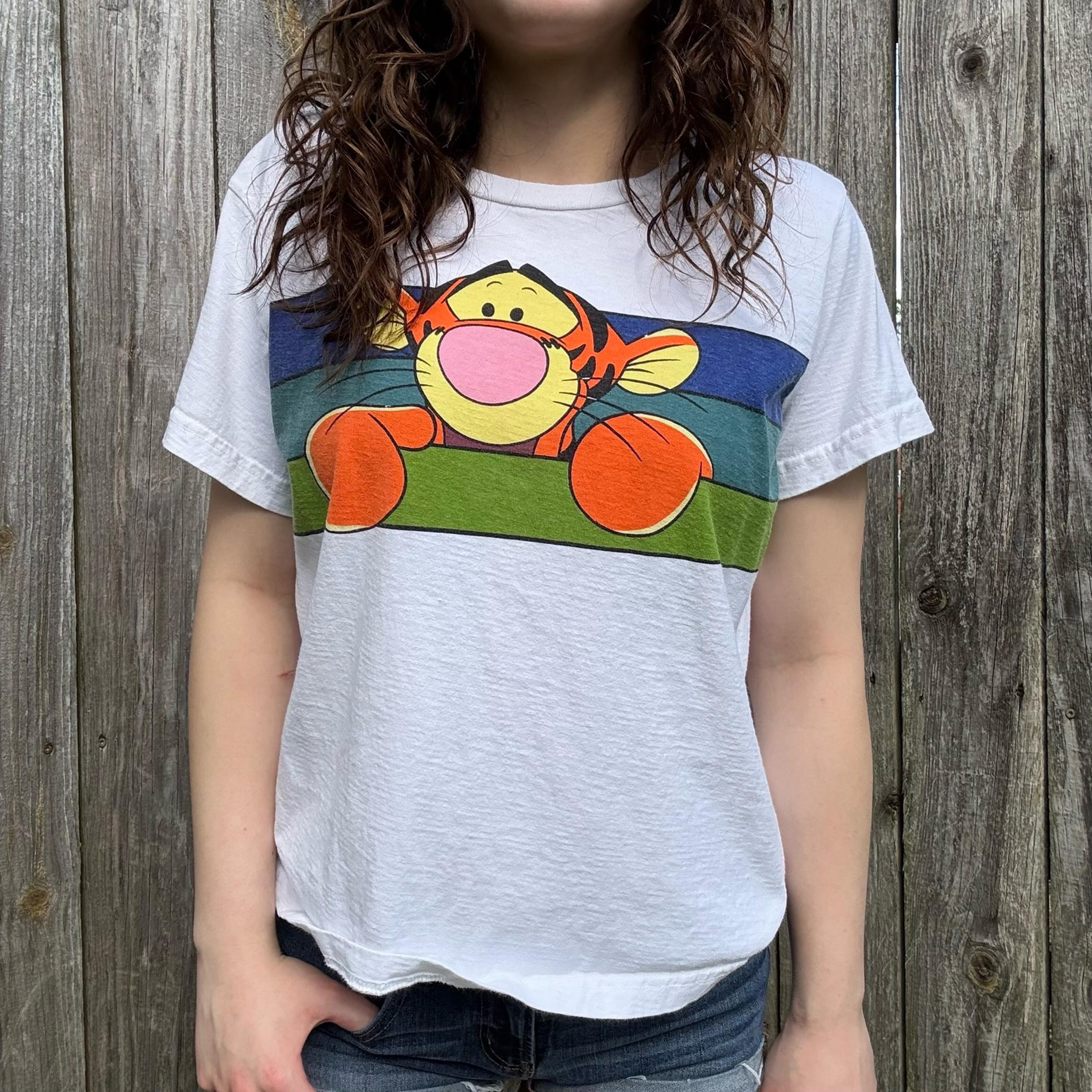 Vtg Vintage Winnie the Pooh Disney Tigger boxy fit & slightly cropped tee tshirt