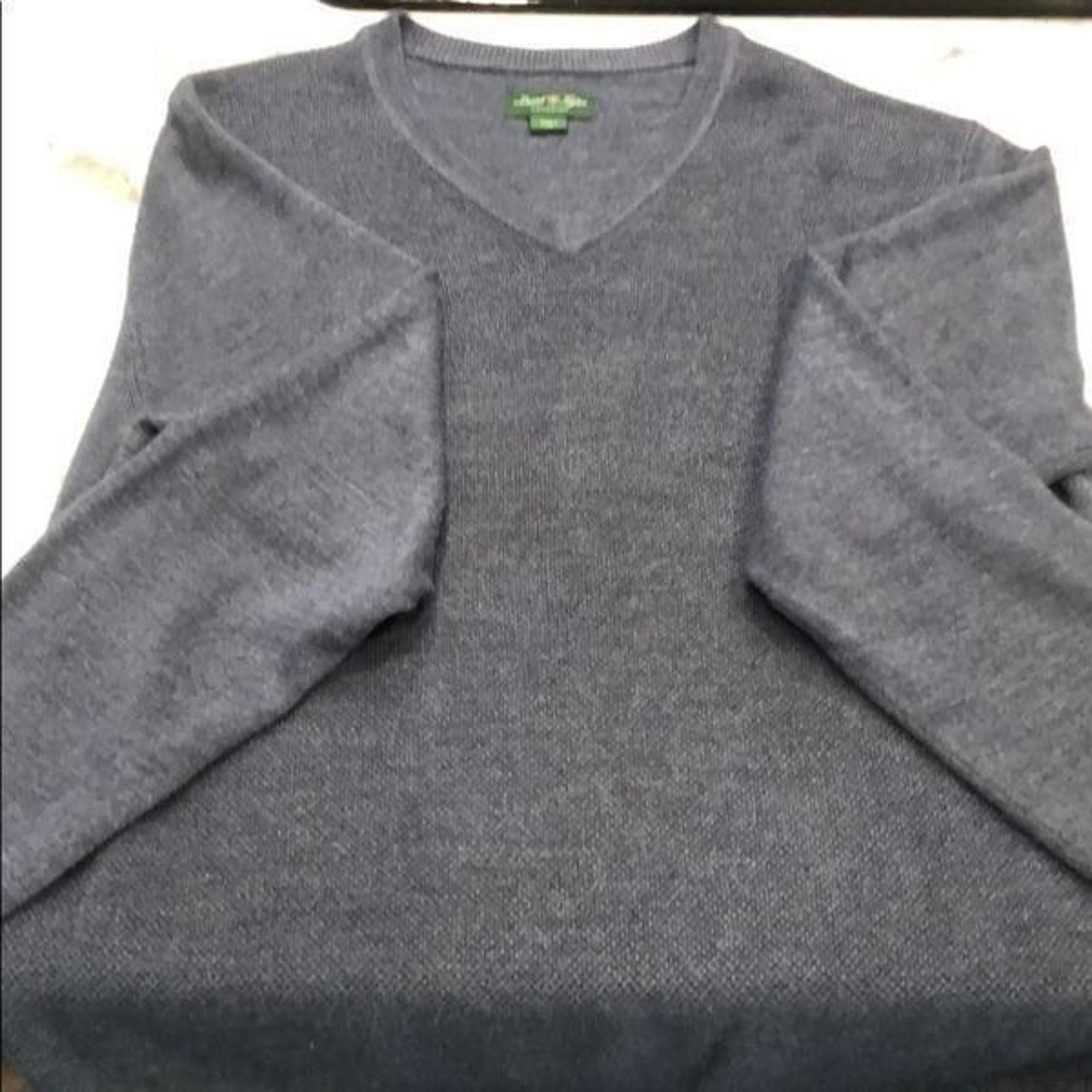 David Taylor Men’s L V-Mock Neck Sweater
