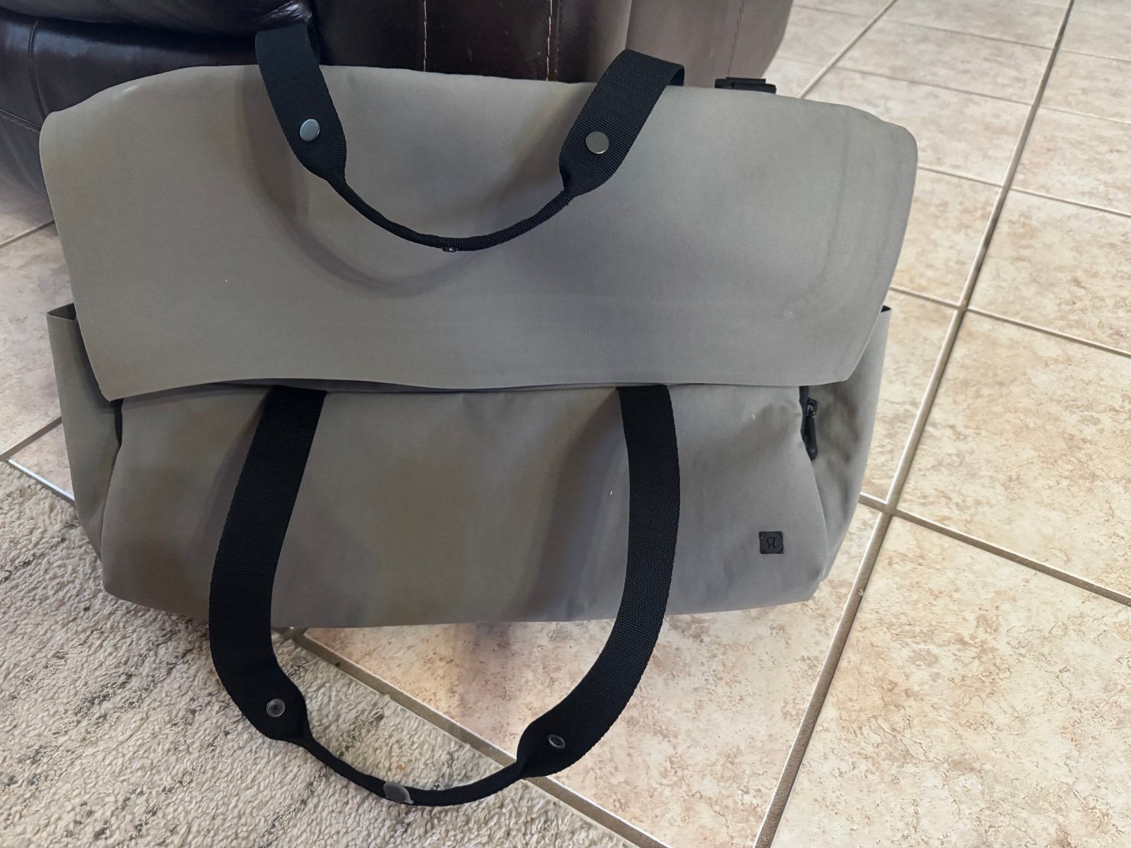 LULULEMON EMBARK DUFFLE BAG