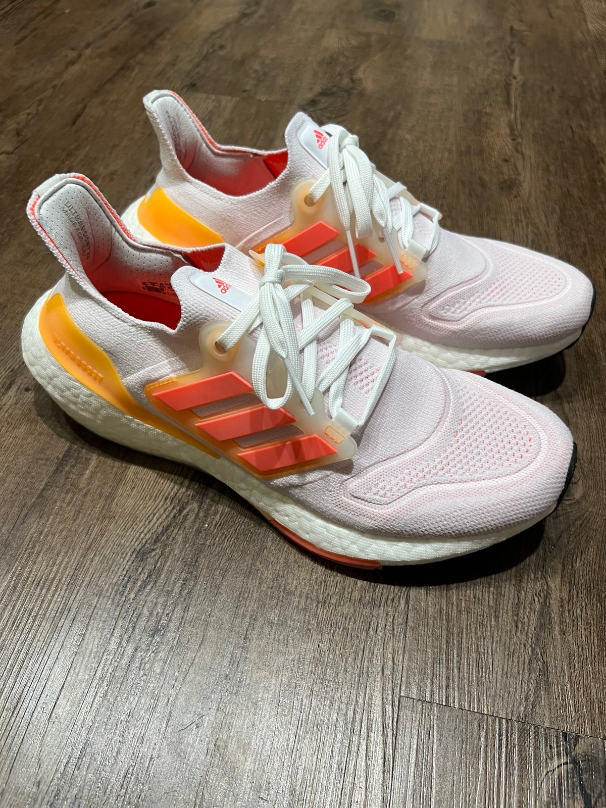 Adidas Ultraboost 22 white turbo orange