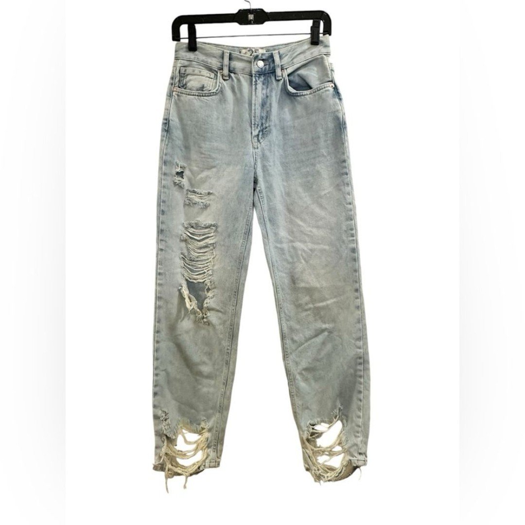 We the Free high Rise relaxed fit Distressed Jeans, Raw Hem, light wash size 25
