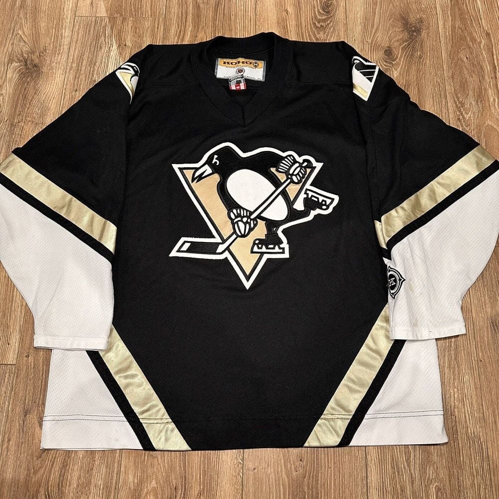 NHL HockeyPittsburgh Penguins Koho Jersey Adult XL Black/gold Made In Canada