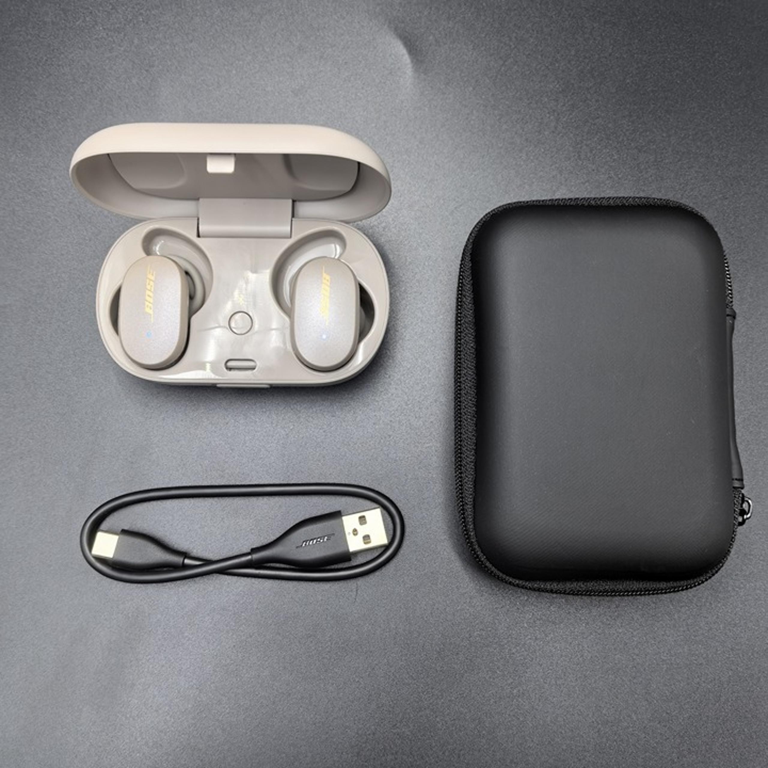 Bose QuietComfort Headphones Noise Cancelling Wireless Bluetooth Gray EarBuds