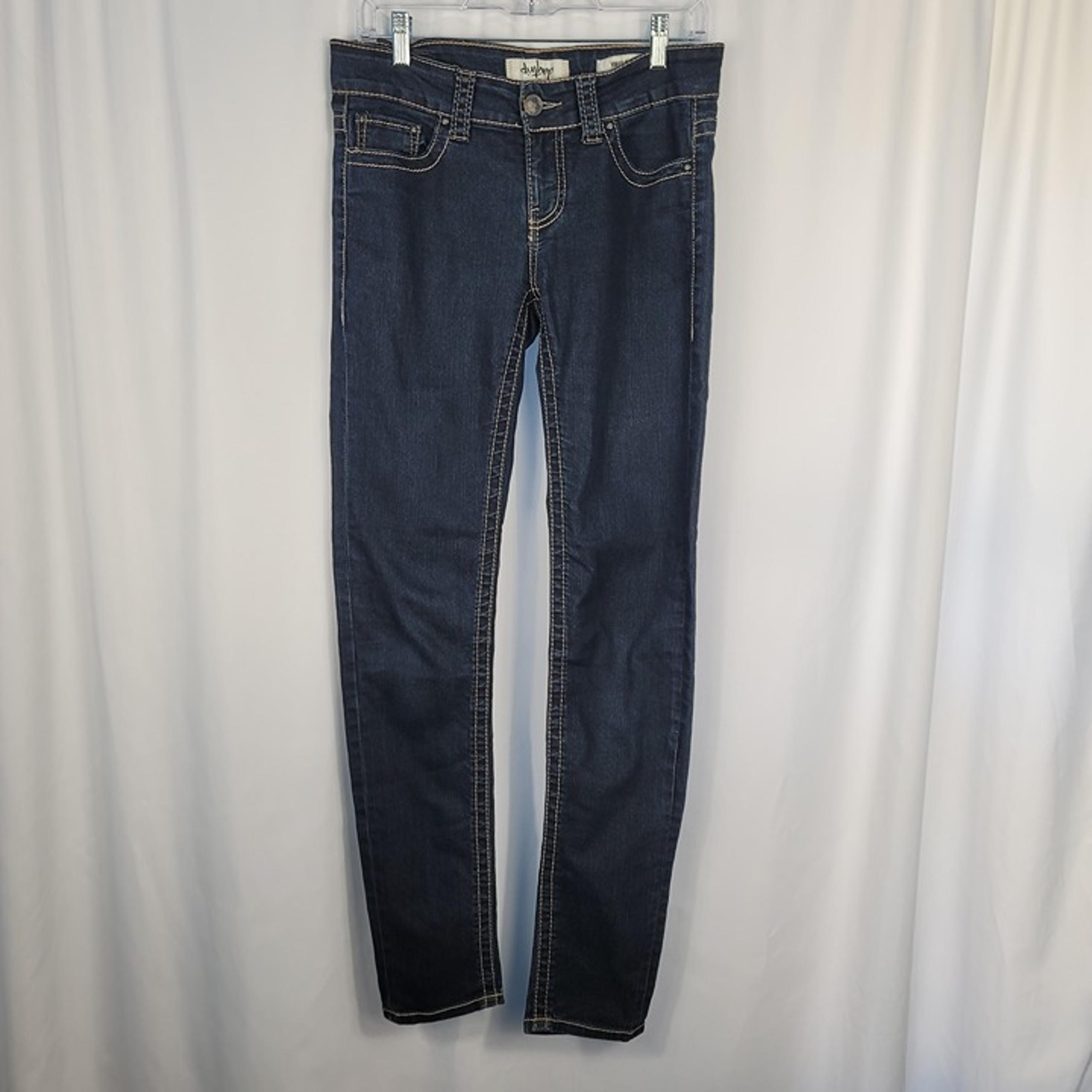 Daytrip Virgo Skinny Jeans Women's Size 27L Size 4L Dark Wash Stretch