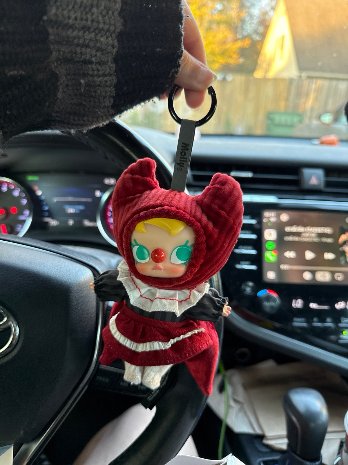 WHY SO SERIOUS Series-Vinyl Plush Crimson Dancer POP MART