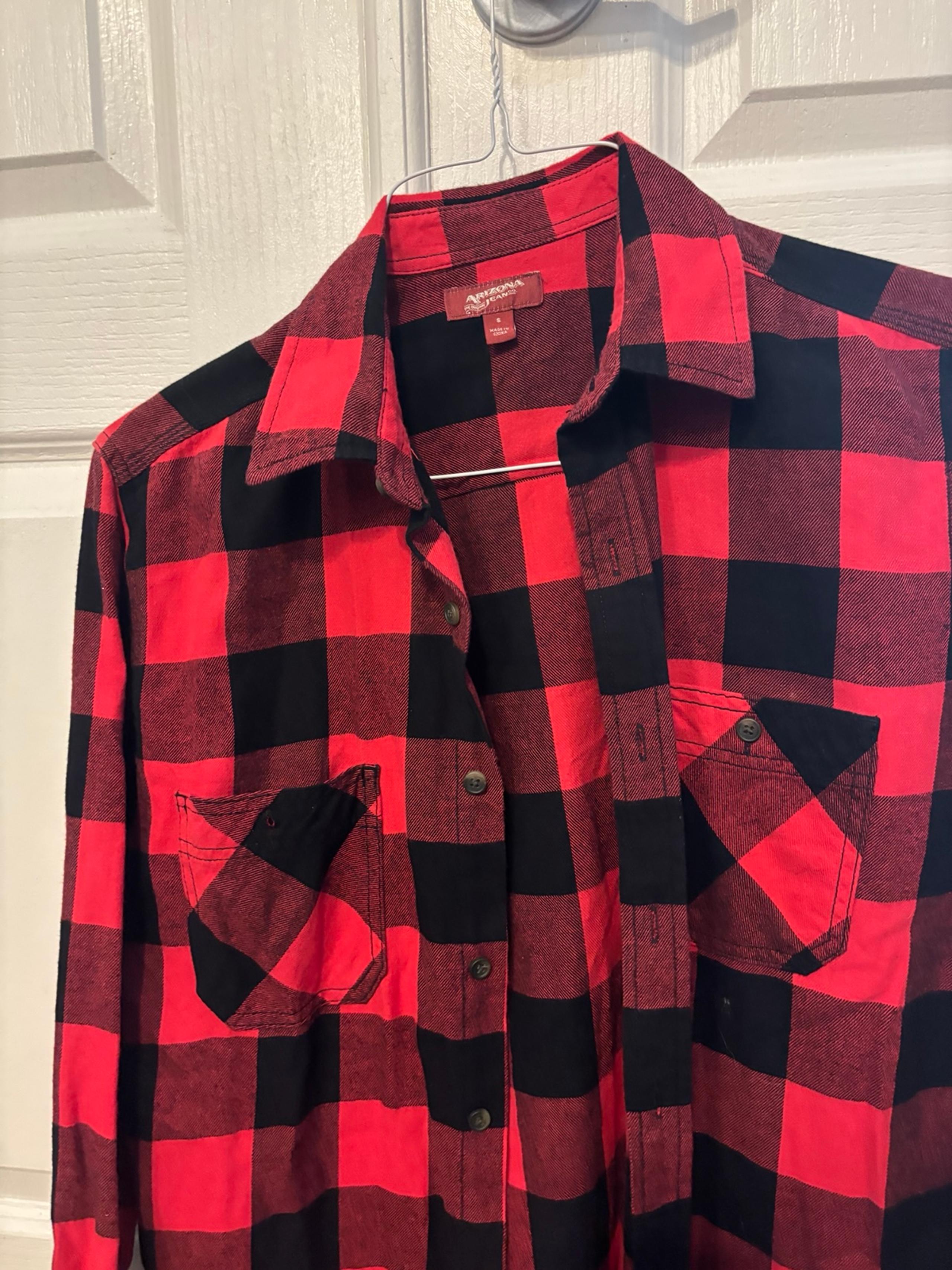 Arizona Black/Red Plaid Flannel Button Front Shirt Cotton EUC Men's Size S