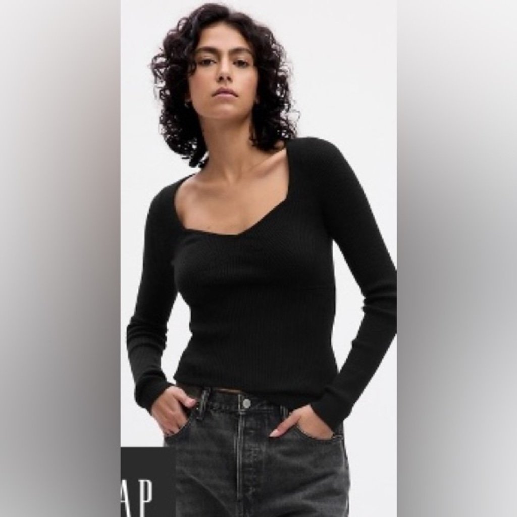 NWT GAP Sweetheart Corset Sweater