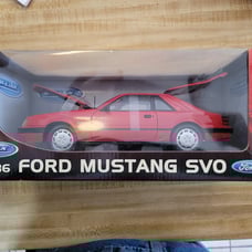 RARE WELLY 1986 FORD MUSTANG SVO RED 1/18 DIECAST CAR