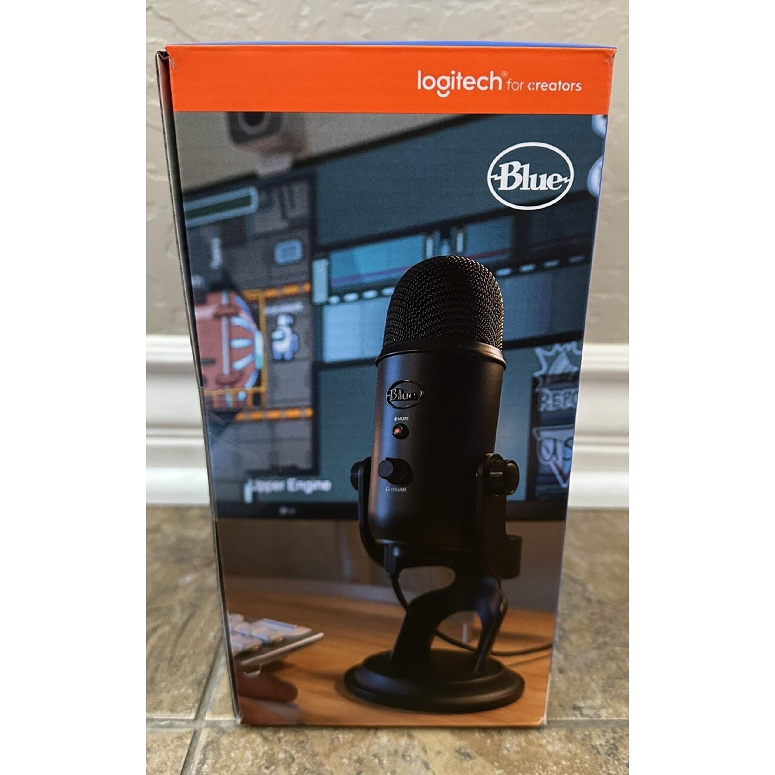 Blue Yeti Professional Multi-Pattern USB Condenser Microphone Black 988-000010