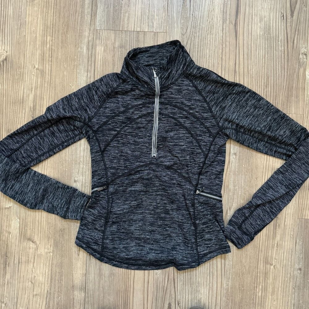 Lululemon Base Runner 1/2 Zip Pullover Women's Vented Gray Zipper Pocket No Tag