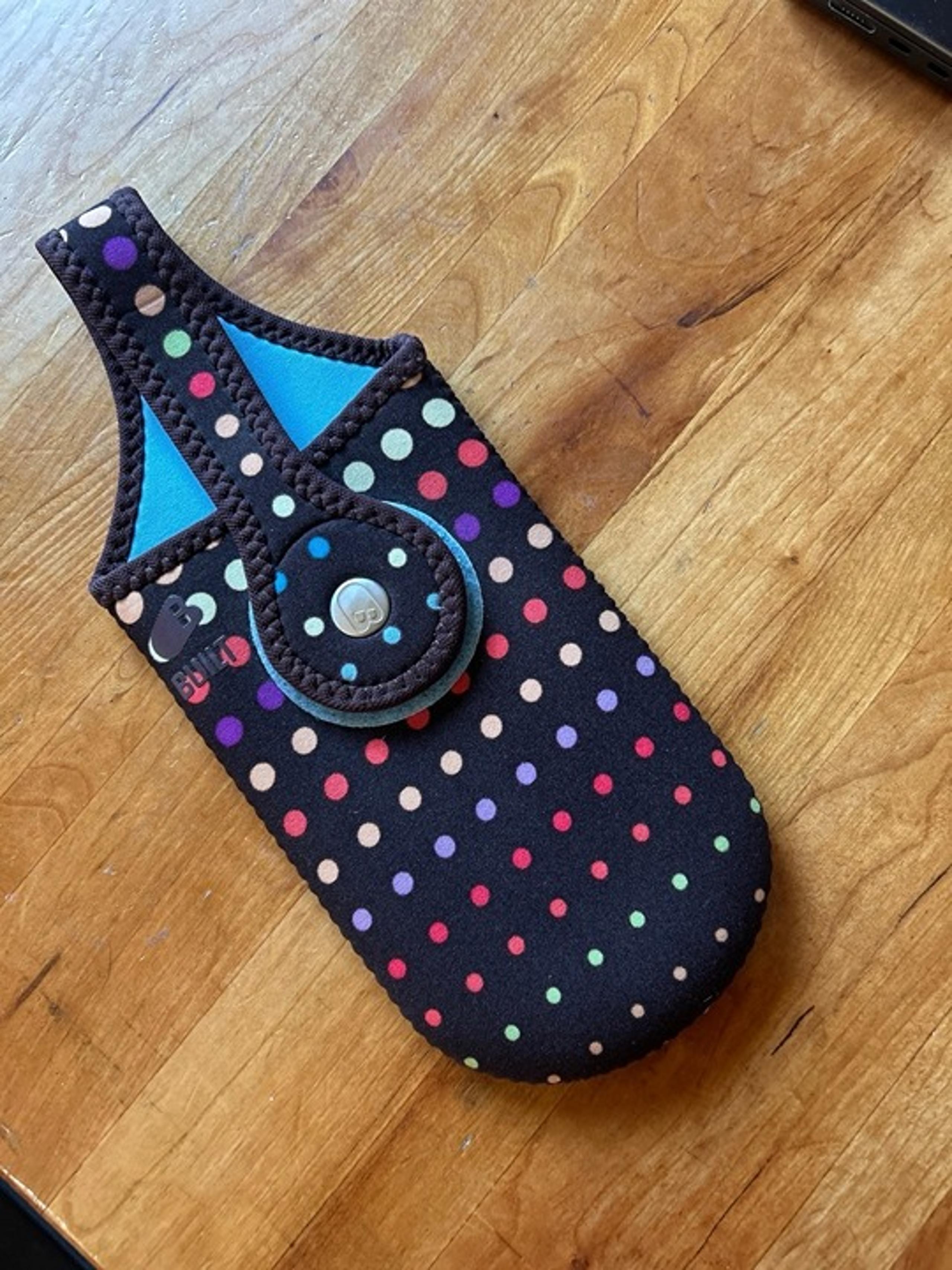 Neoprene bottle Holder by BUILT