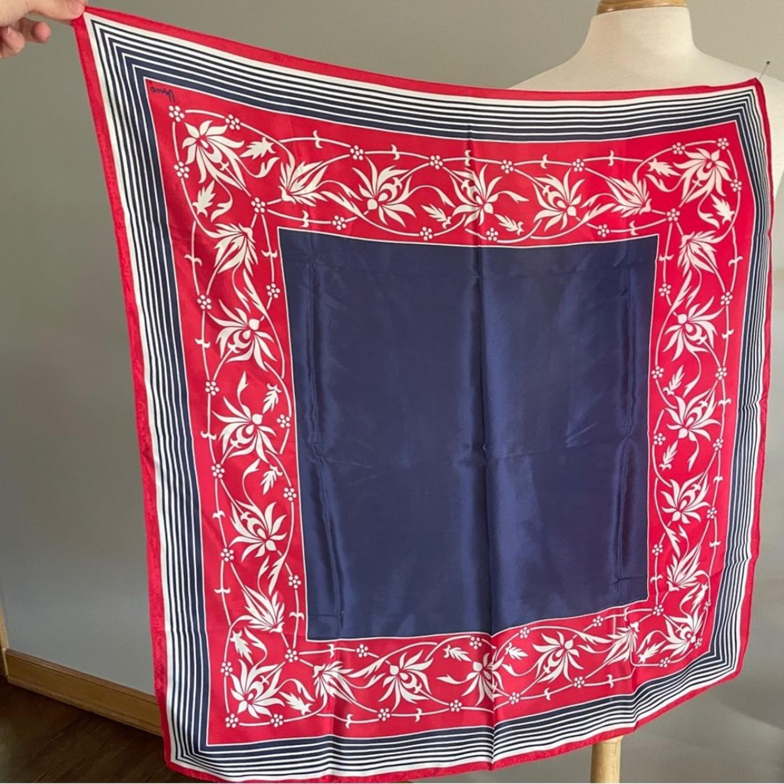 Vintage Designer Vera Neumann Silky Bandana Scarf