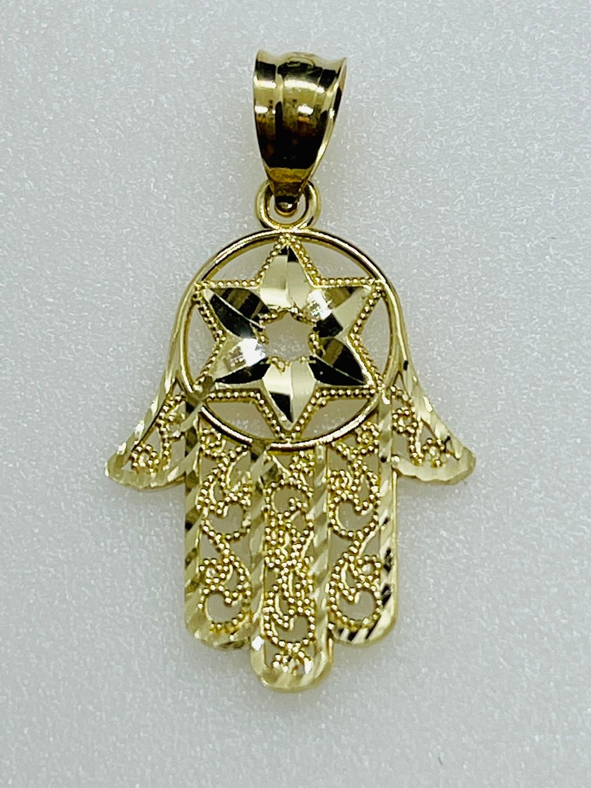10k Gold Hamsa Pendant