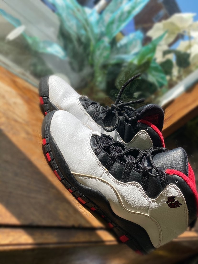 These are the Air Jordan 10 Double Nick