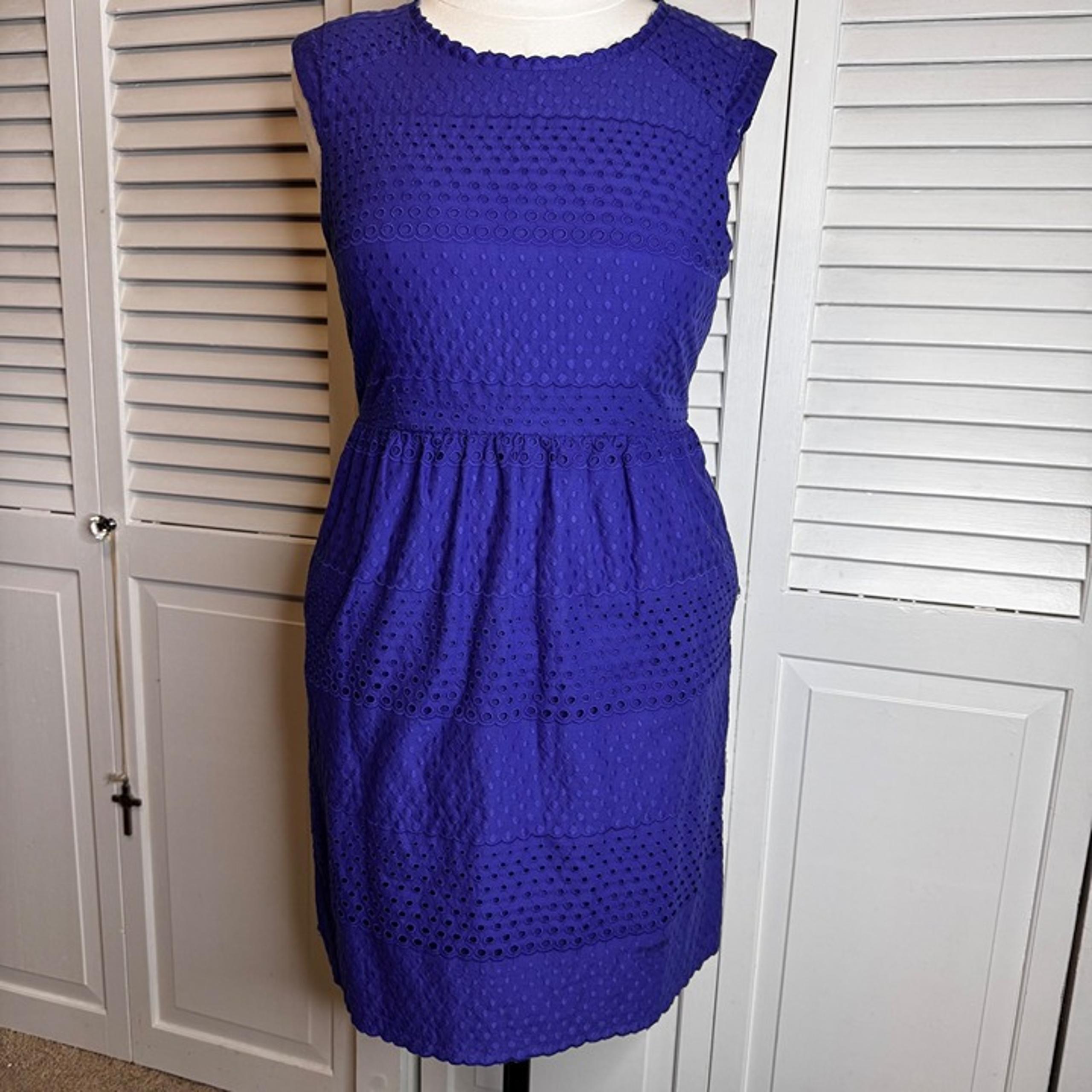 ROZ & ALI SIZE 12 PURPLE EYELET CAP SLEEVE KNEE LENGTH 100% COTTON SHEATHE DRESS
