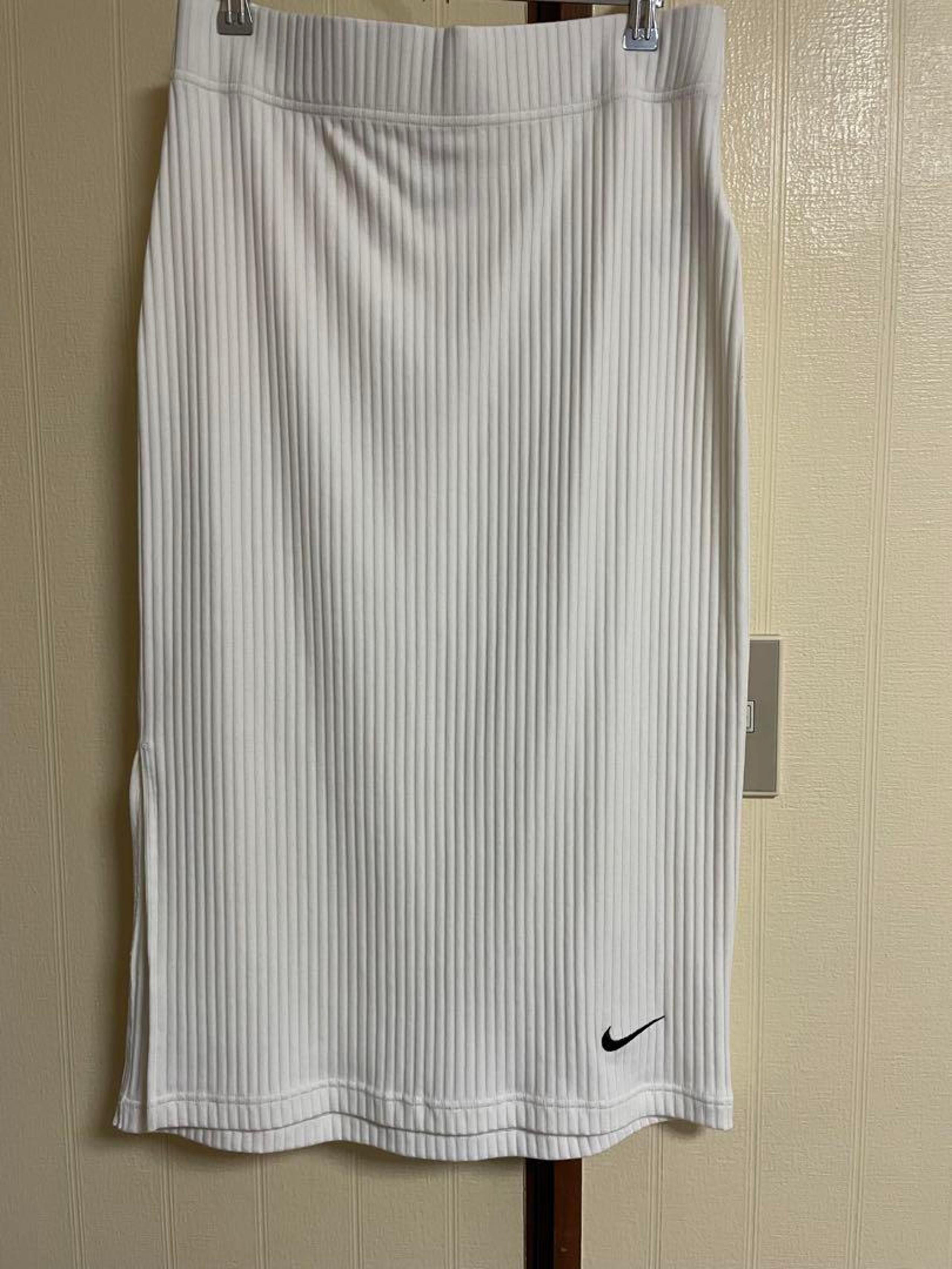 Nike White Stripe Skirt L