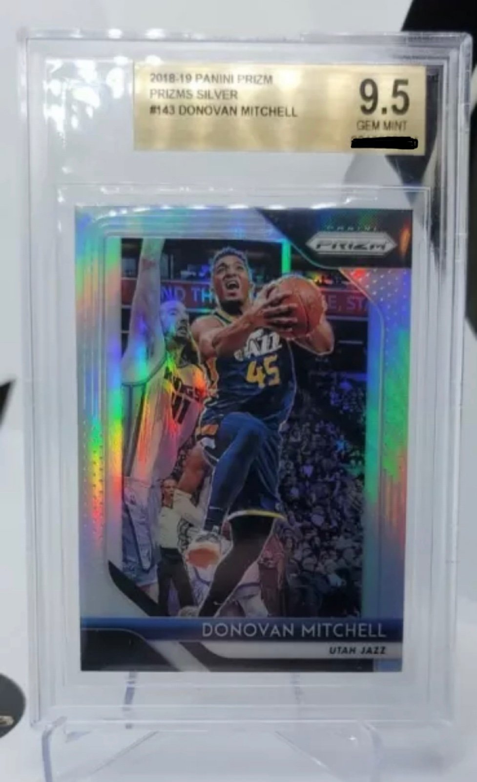 2018-19 Panini Prizm DONOVAN MITCHELL Silver Prizm #143 BGS 9.5
