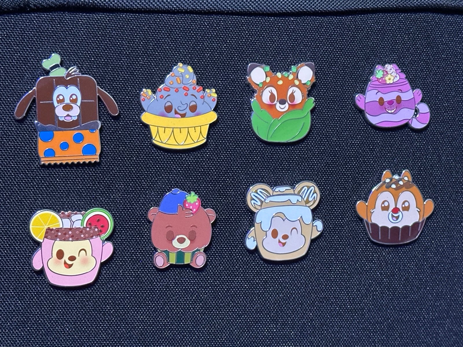 8 Disney Munchlings Pins lot